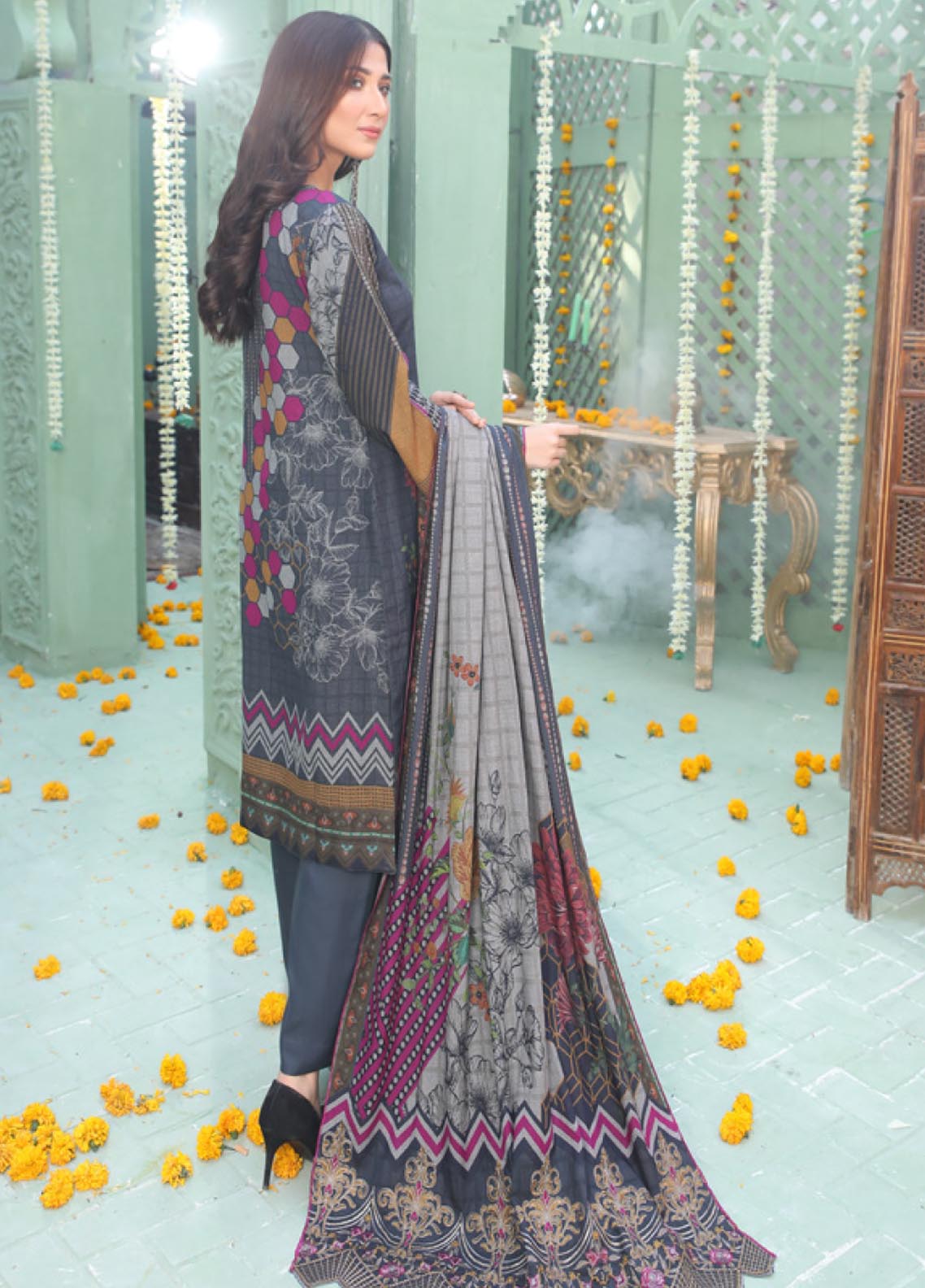 D#08 MTF Flora Dhanak Handwork Collection 1022 D#08 MTF Flora Dhanak Handwork Collection 1022