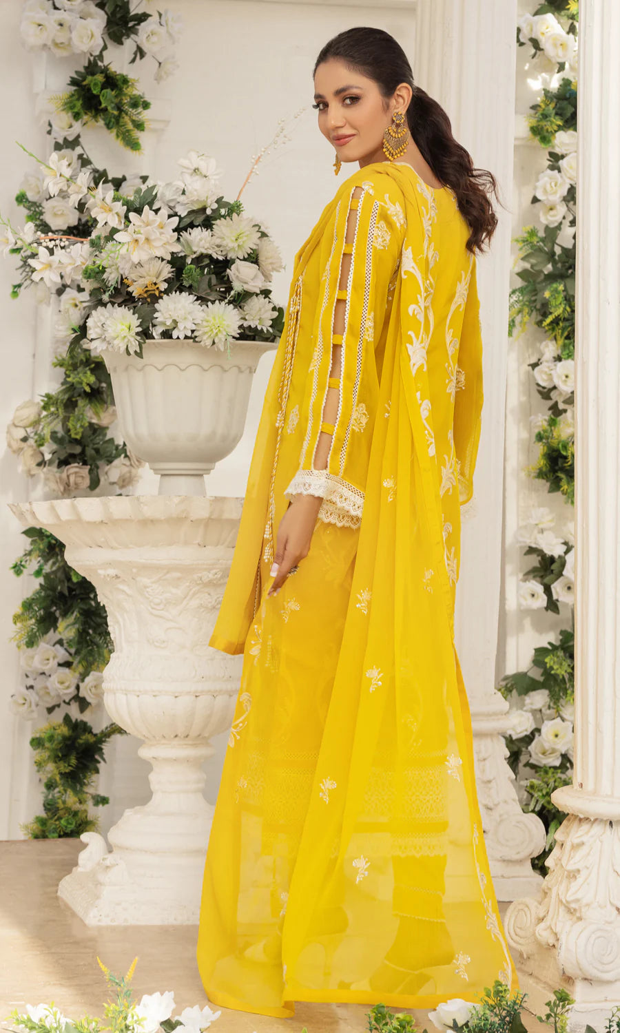 D#56 Shamooz Afreen Emb Chiffon Collection 323 D#56 Shamooz Afreen Emb Chiffon Collection 323
