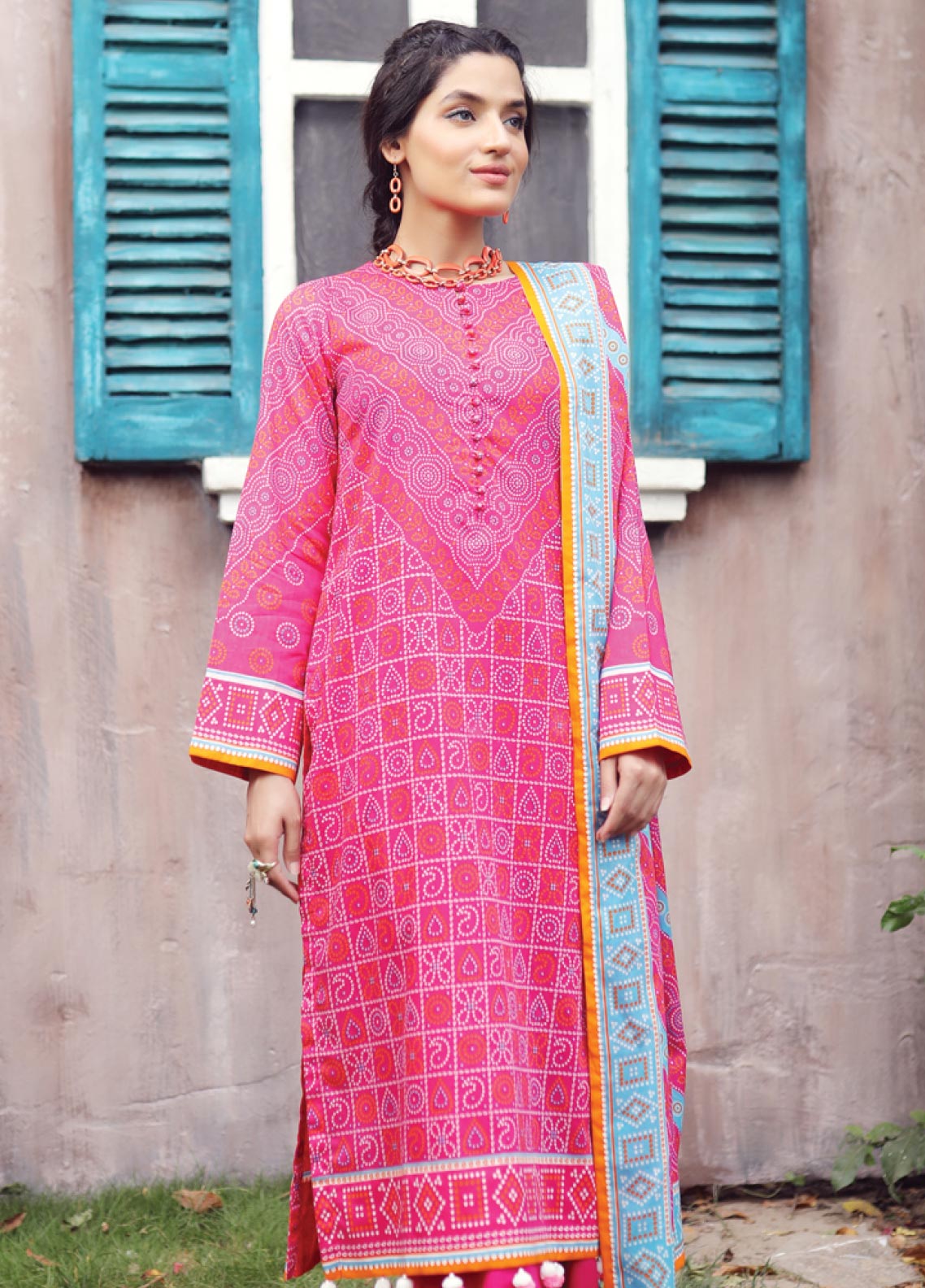 D#7429a Lsm Lakhany Komal Printed Lawn Collection 622 D#7429a Lsm Lakhany Komal Printed Lawn Collection 622