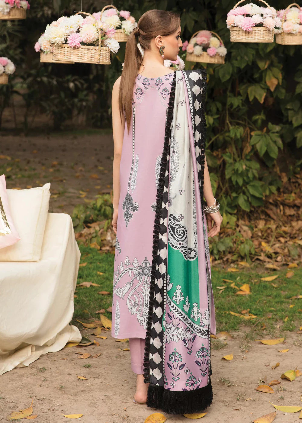 Bahar By Afrozeh Printed Lawn Unstitched 3 Piece Suit - 07 Bahar By Afrozeh Printed Lawn Unstitched 3 Piece Suit - 07