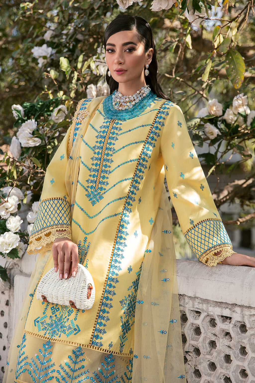 Lamhay By Afrozeh Embroidered Lawn Unstitched 3 Piece Suit - 07 Lamhay By Afrozeh Embroidered Lawn Unstitched 3 Piece Suit - 07