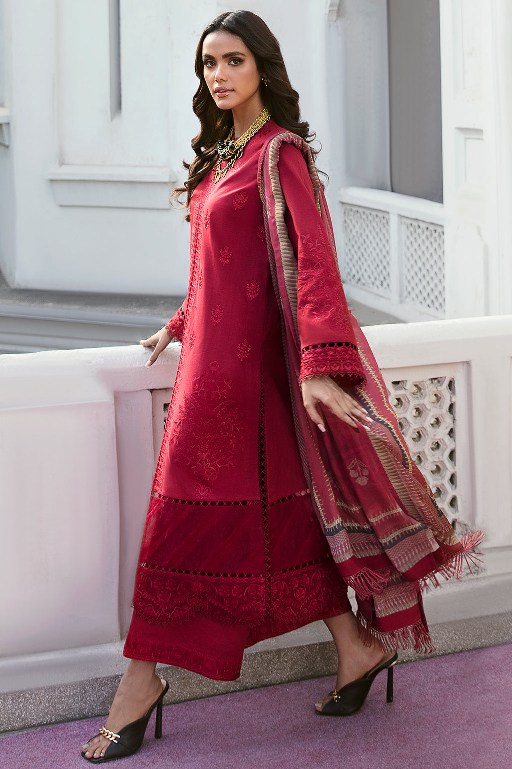 Lamhay By Afrozeh Embroidered Lawn Unstitched 3 Piece Suit - 08 Lamhay By Afrozeh Embroidered Lawn Unstitched 3 Piece Suit - 08
