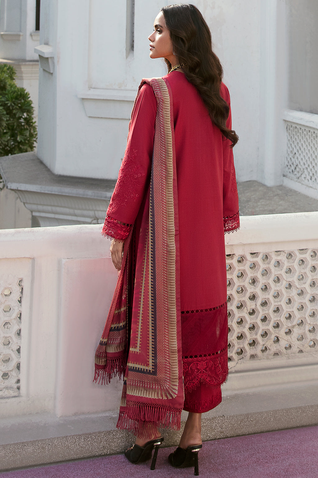 Lamhay By Afrozeh Embroidered Lawn Unstitched 3 Piece Suit - 08 Lamhay By Afrozeh Embroidered Lawn Unstitched 3 Piece Suit - 08