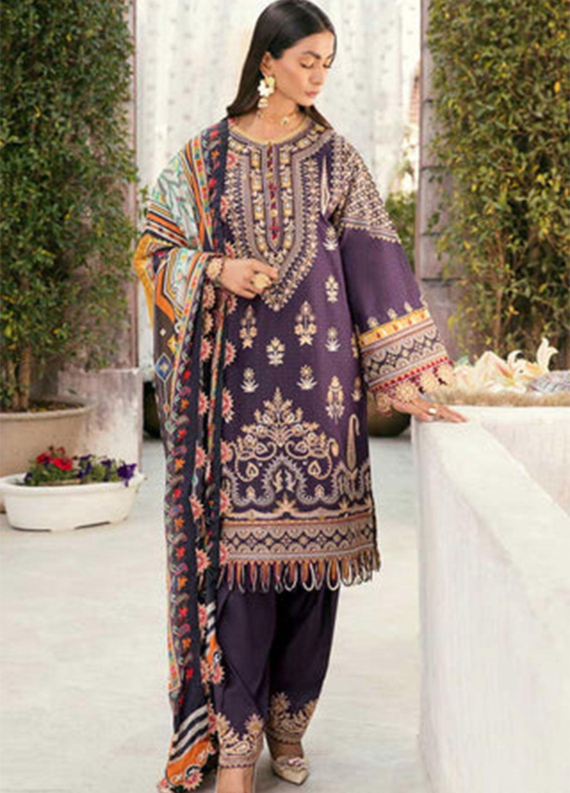D#04 Baroque Festive Fits Emb Eid Lawn Collection 422 Vol-8 D#04 Baroque Festive Fits Emb Eid Lawn Collection 422 Vol-8