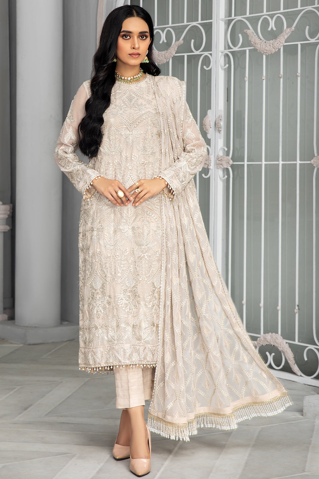 Bahaar by Zarif Embroidered Chiffon Unstitched 3 Piece Suit - ZB 08 FAUNA Bahaar by Zarif Embroidered Chiffon Unstitched 3 Piece Suit - ZB 08 FAUNA