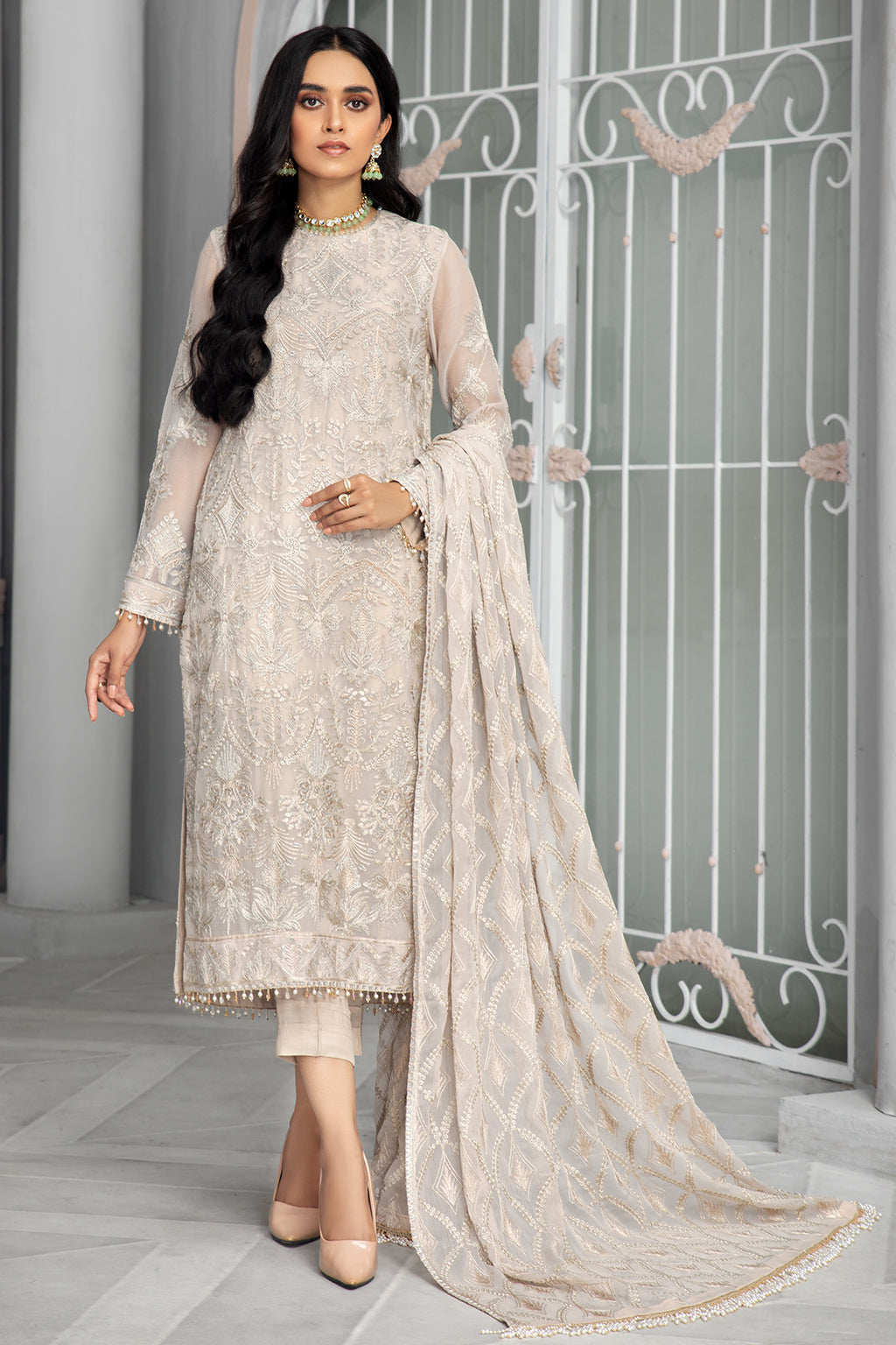 Bahaar by Zarif Embroidered Chiffon Unstitched 3 Piece Suit - ZB 08 FAUNA Bahaar by Zarif Embroidered Chiffon Unstitched 3 Piece Suit - ZB 08 FAUNA