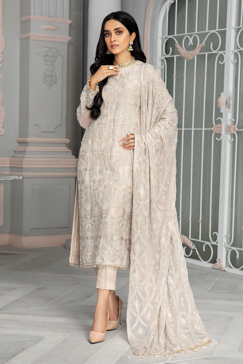 Bahaar by Zarif Embroidered Chiffon Unstitched 3 Piece Suit - ZB 08 FAUNA Bahaar by Zarif Embroidered Chiffon Unstitched 3 Piece Suit - ZB 08 FAUNA