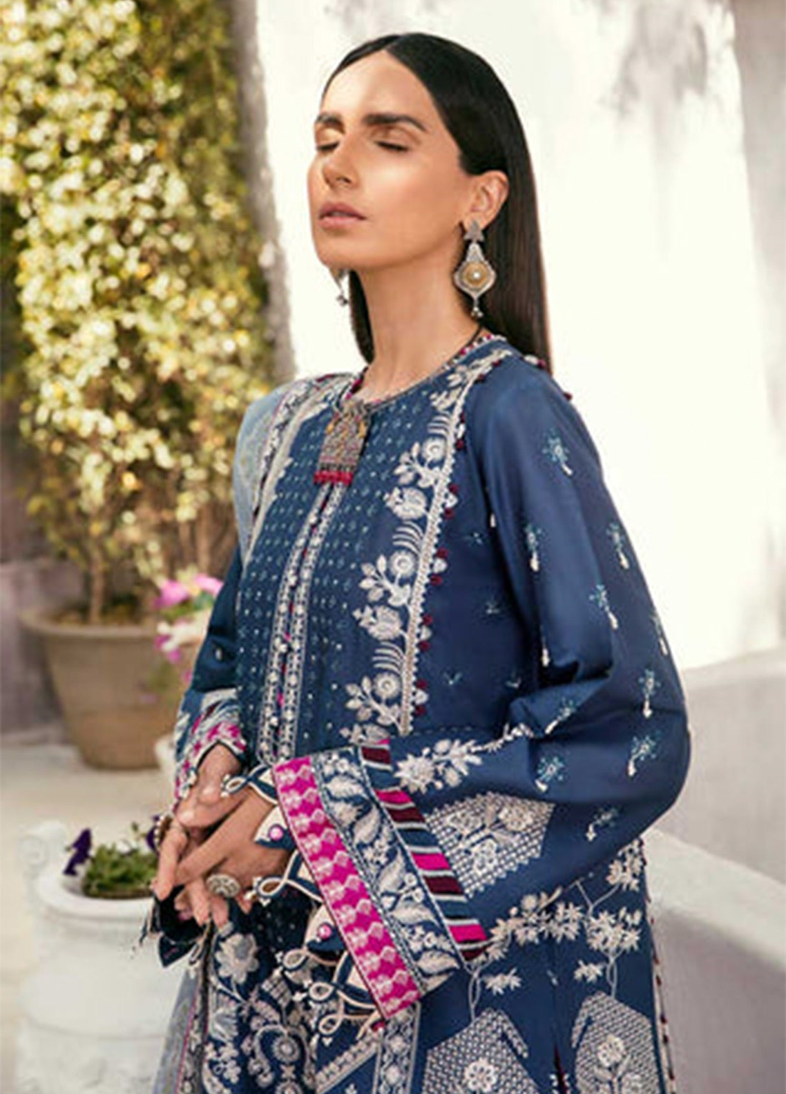 D#05 Baroque Festive Fits Emb Eid Lawn Collection 422 Vol-8 D#05 Baroque Festive Fits Emb Eid Lawn Collection 422 Vol-8