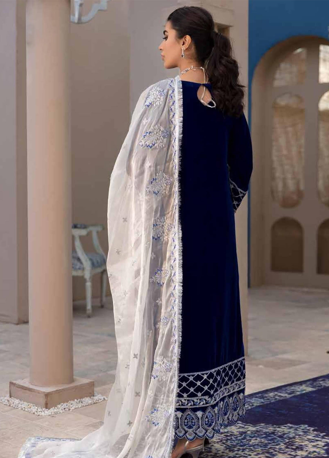 Makhmal By Emaan Adeel Embroidered Velvet Unstitched 3 Piece Suit - 04 Makhmal By Emaan Adeel Embroidered Velvet Unstitched 3 Piece Suit - 04