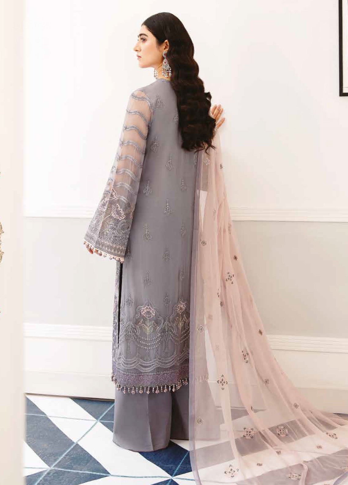 Safeera By Flossie Embroidered Chiffon Unstitched 3 Piece Suit - 03 Safeera By Flossie Embroidered Chiffon Unstitched 3 Piece Suit - 03