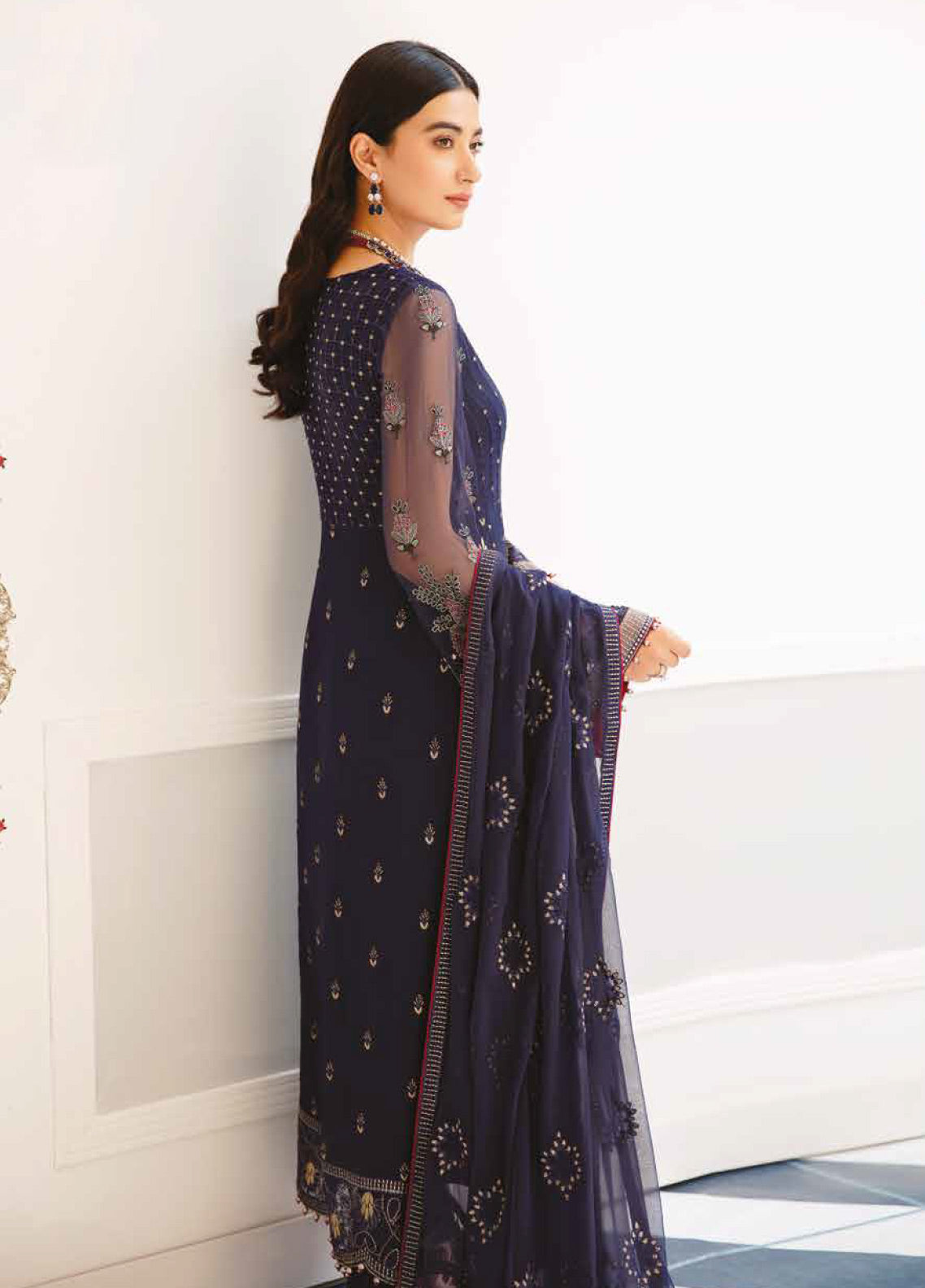 Safeera By Flossie Embroidered Chiffon Unstitched 3 Piece Suit - 04 Safeera By Flossie Embroidered Chiffon Unstitched 3 Piece Suit - 04