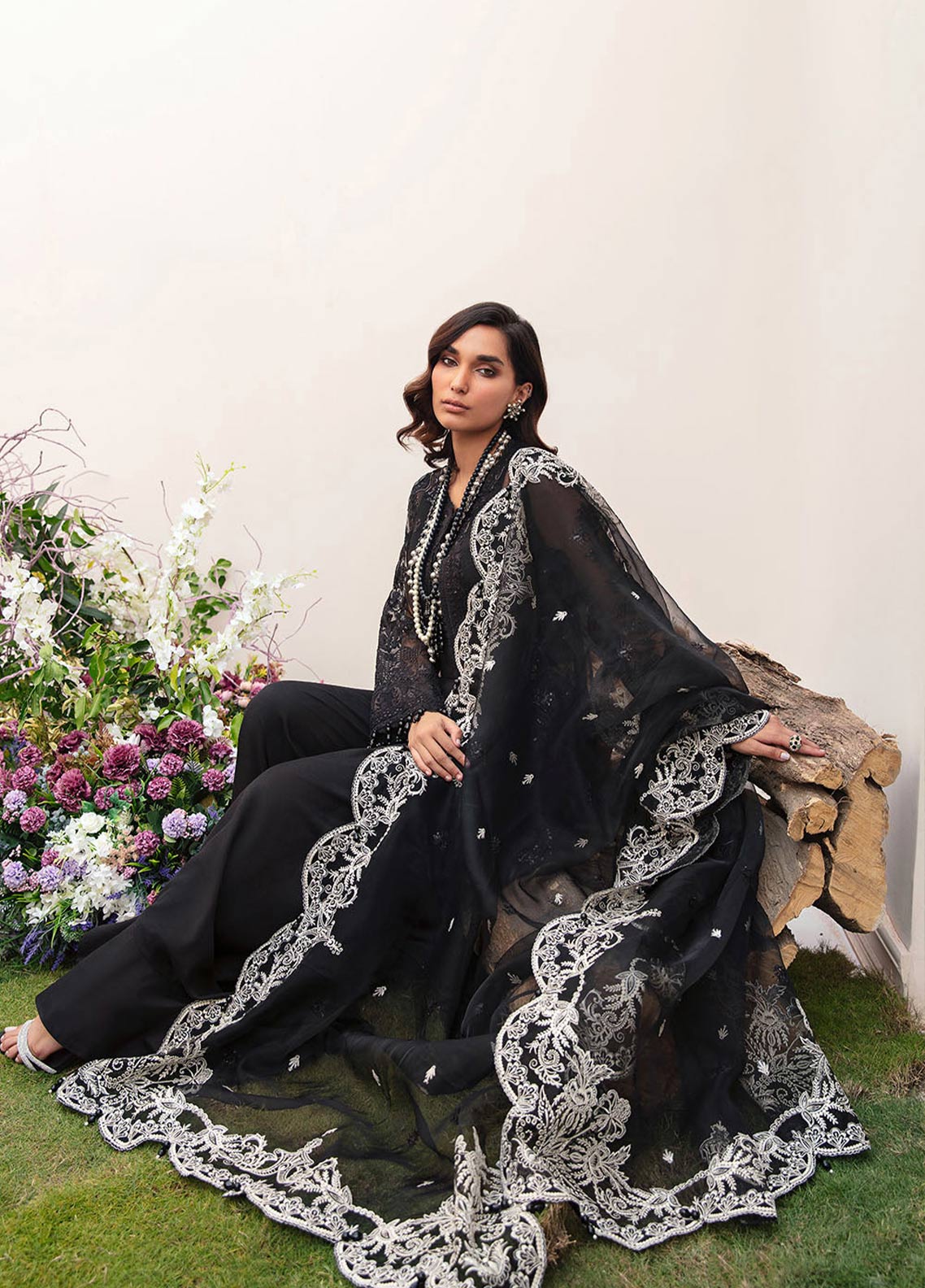 Afrozeh La Fuchsia Embroidered Organza Unstitched 3 Piece Suit - 05 Afrozeh La Fuchsia Embroidered Organza Unstitched 3 Piece Suit - 05