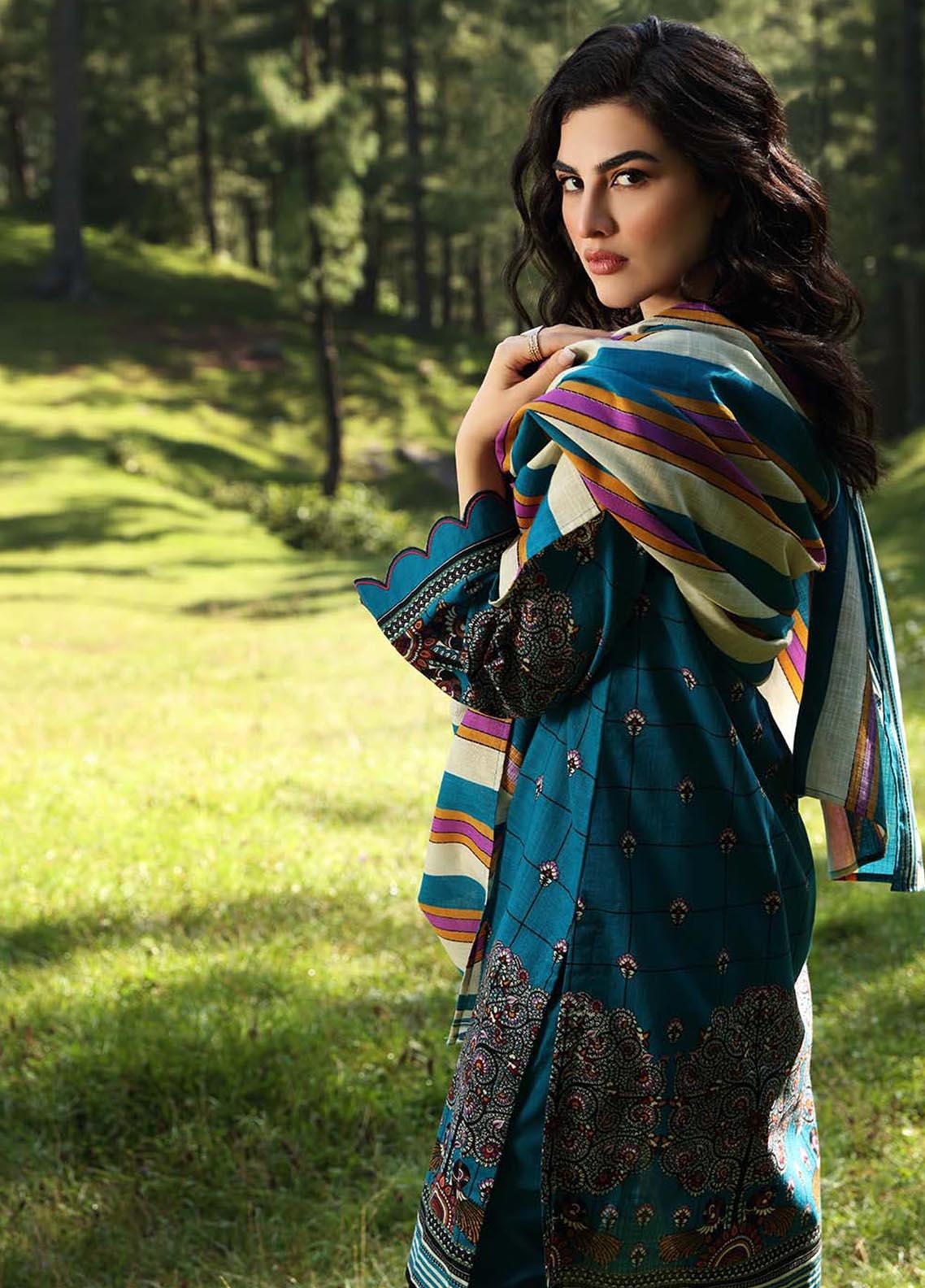 D#tk12002 Gulahmed Fall Winter Collection 921 D#tk12002 Gulahmed Fall Winter Collection 921