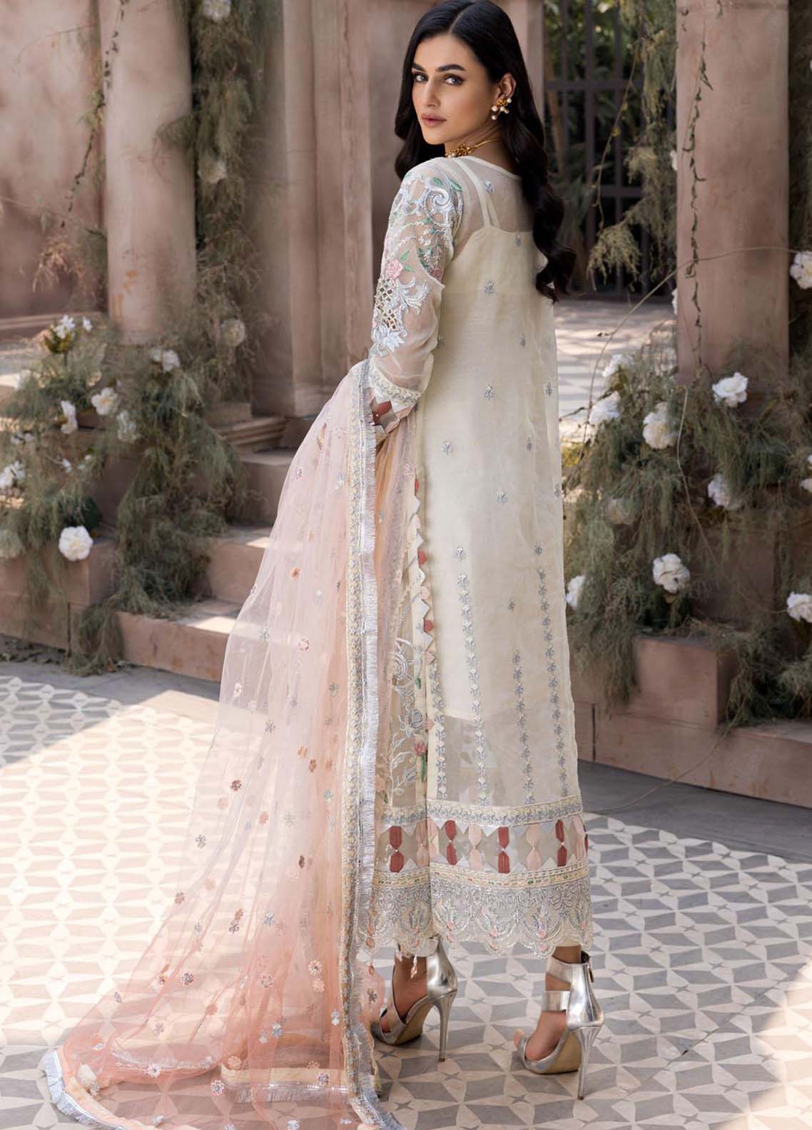 Le Festa By Emaan Adeel Embroidered Organza Unstitched 3 Piece Suit - 01 Le Festa By Emaan Adeel Embroidered Organza Unstitched 3 Piece Suit - 01
