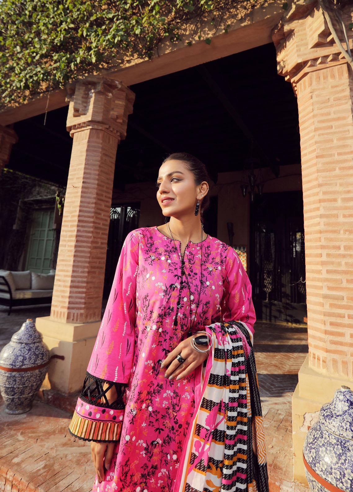 D#2024-b Lsm Lakhani Komal Printed Lawn Collection 222 D#2024-b Lsm Lakhani Komal Printed Lawn Collection 222