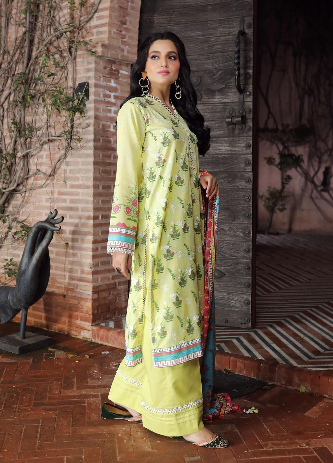 D#2026-b Lsm Lakhani Komal Printed Lawn Collection 222 D#2026-b Lsm Lakhani Komal Printed Lawn Collection 222