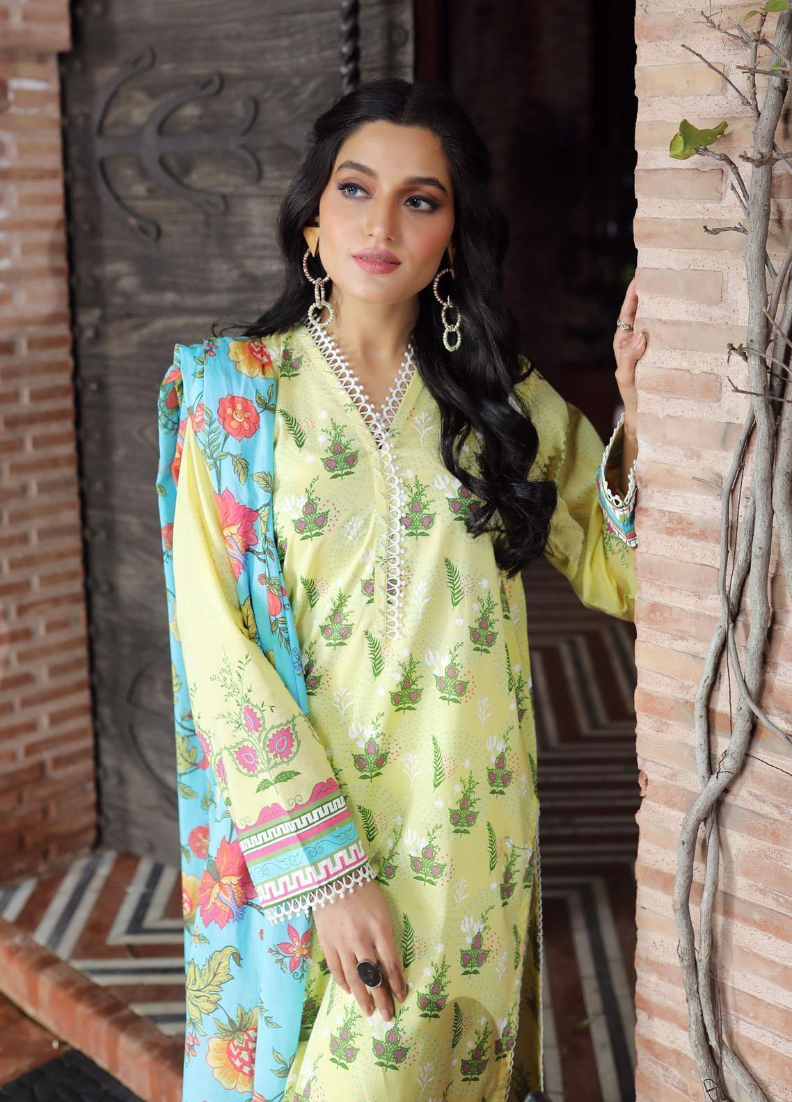 D#2026-b Lsm Lakhani Komal Printed Lawn Collection 222 D#2026-b Lsm Lakhani Komal Printed Lawn Collection 222