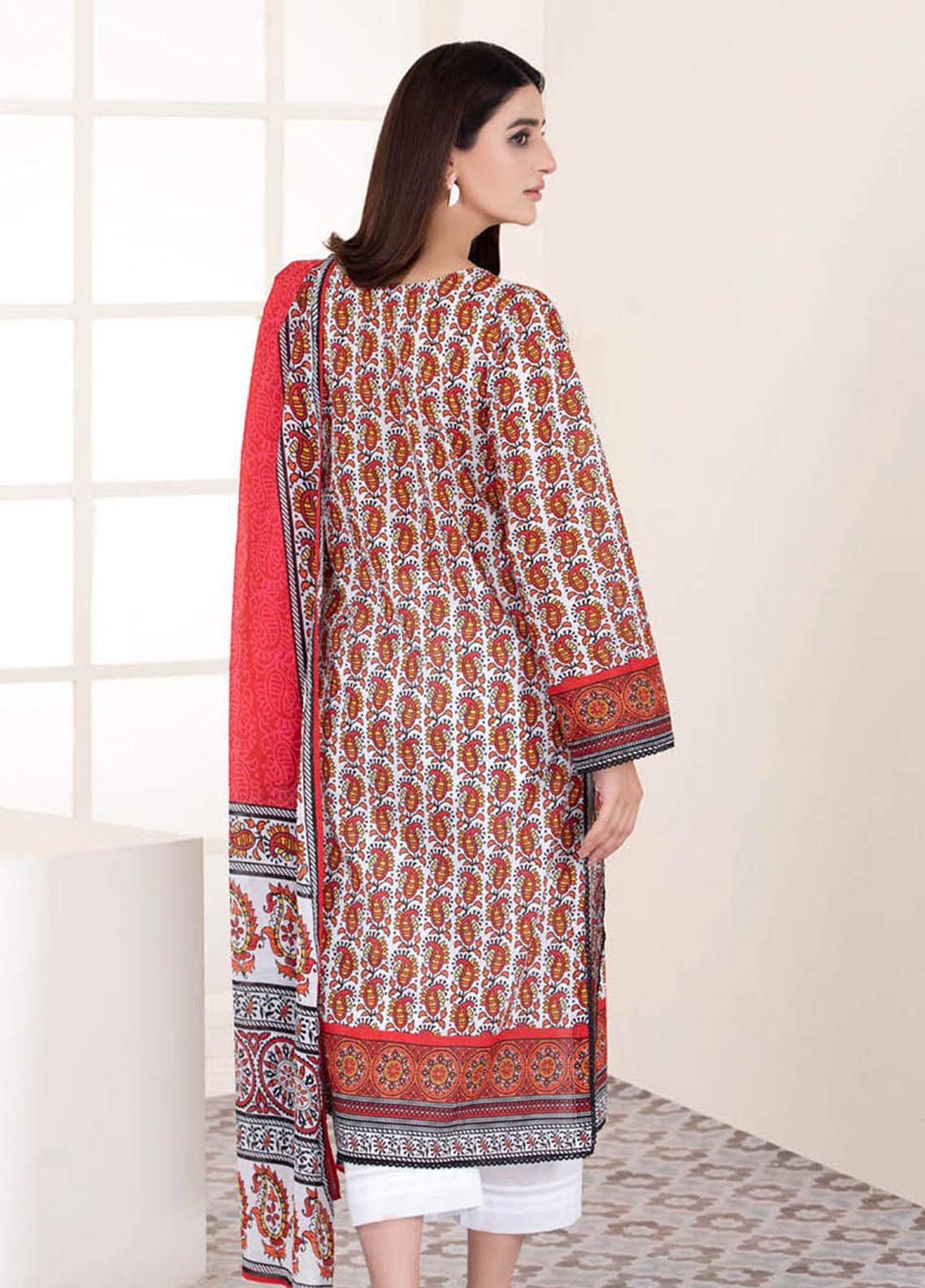 D#RG32089 GulAhmed Regalia Printed Lawn Collection 1022 D#RG32089 GulAhmed Regalia Printed Lawn Collection 1022