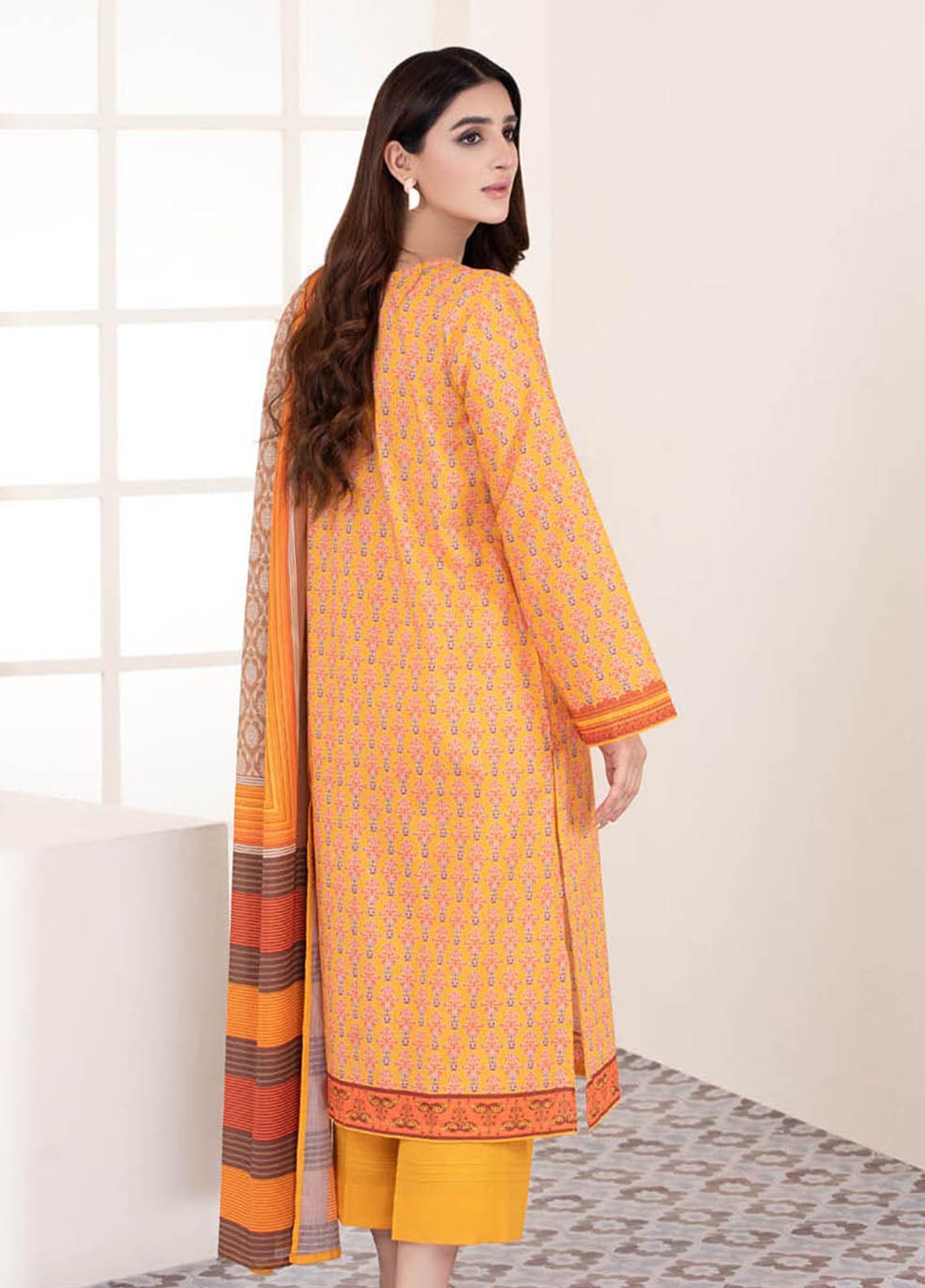 D#RG32052 GulAhmed Regalia Printed Lawn Collection 1022 D#RG32052 GulAhmed Regalia Printed Lawn Collection 1022