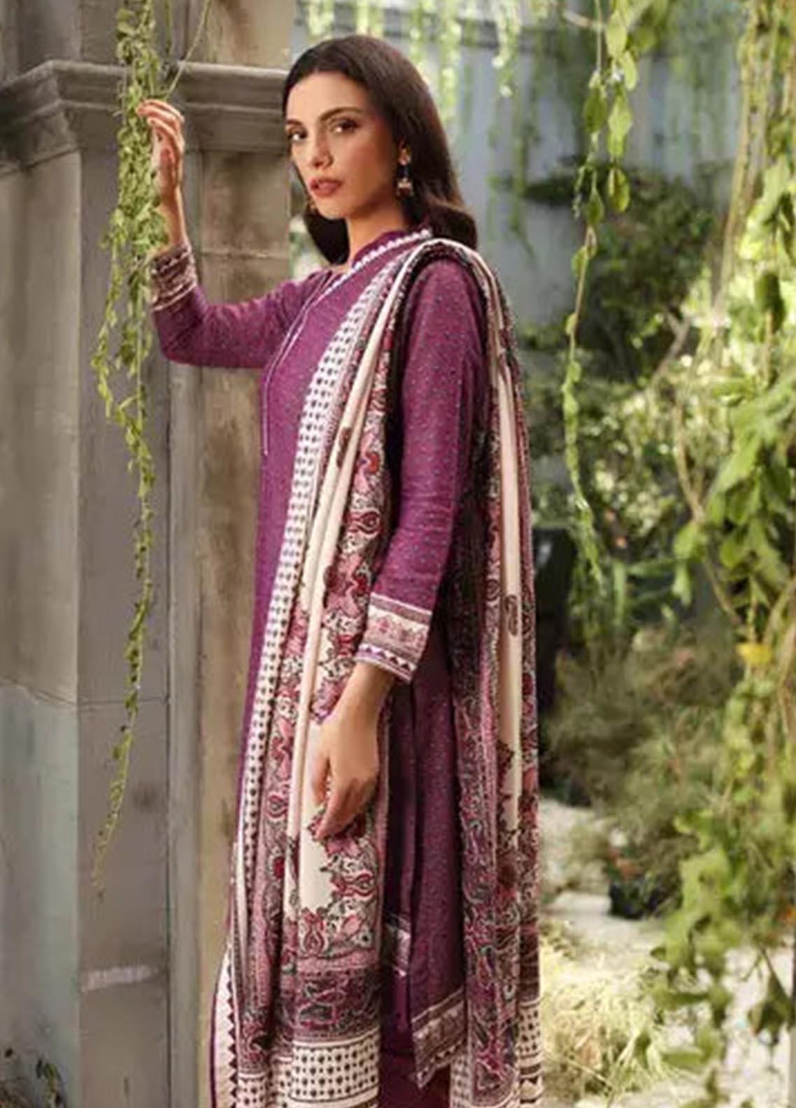 D#AY12034A GulAhmed Winter Collection 1022 D#AY12034A GulAhmed Winter Collection 1022