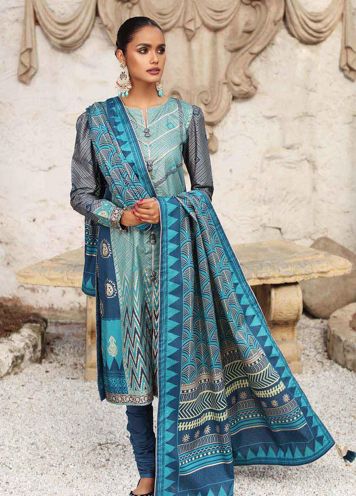 D#WS12002A GulAhmed Winter Collection 1022 D#WS12002A GulAhmed Winter Collection 1022