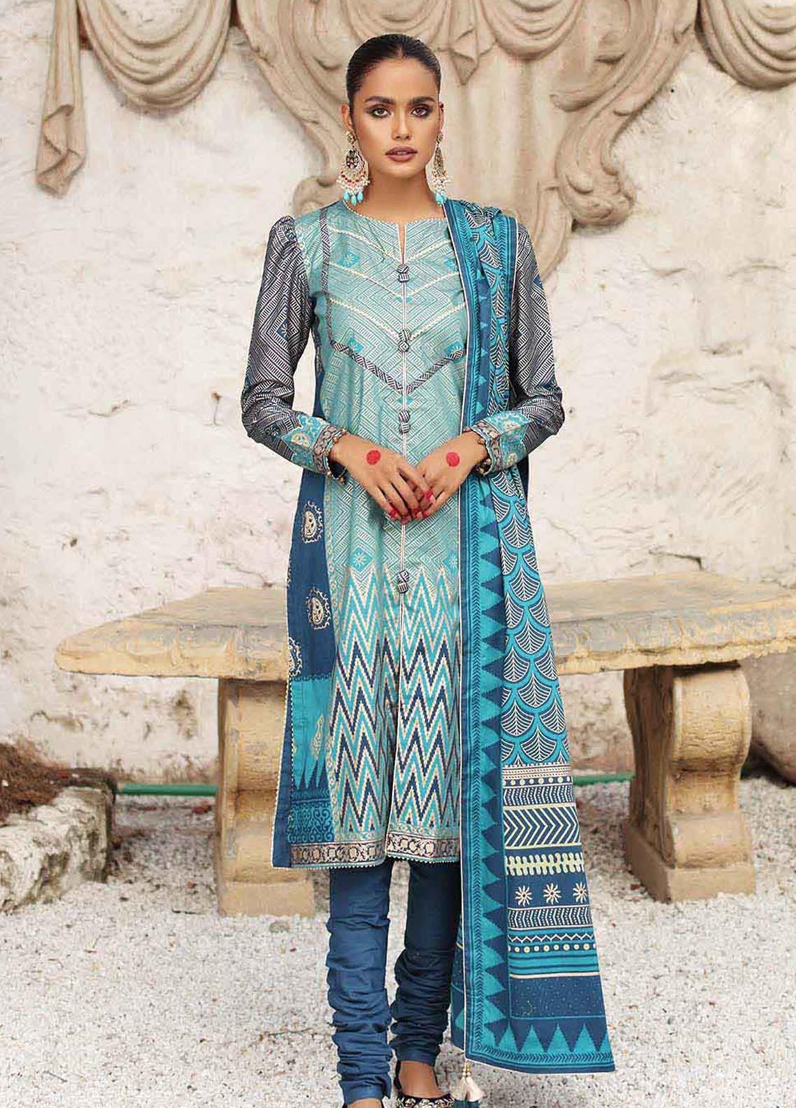 D#WS12002A GulAhmed Winter Collection 1022 D#WS12002A GulAhmed Winter Collection 1022