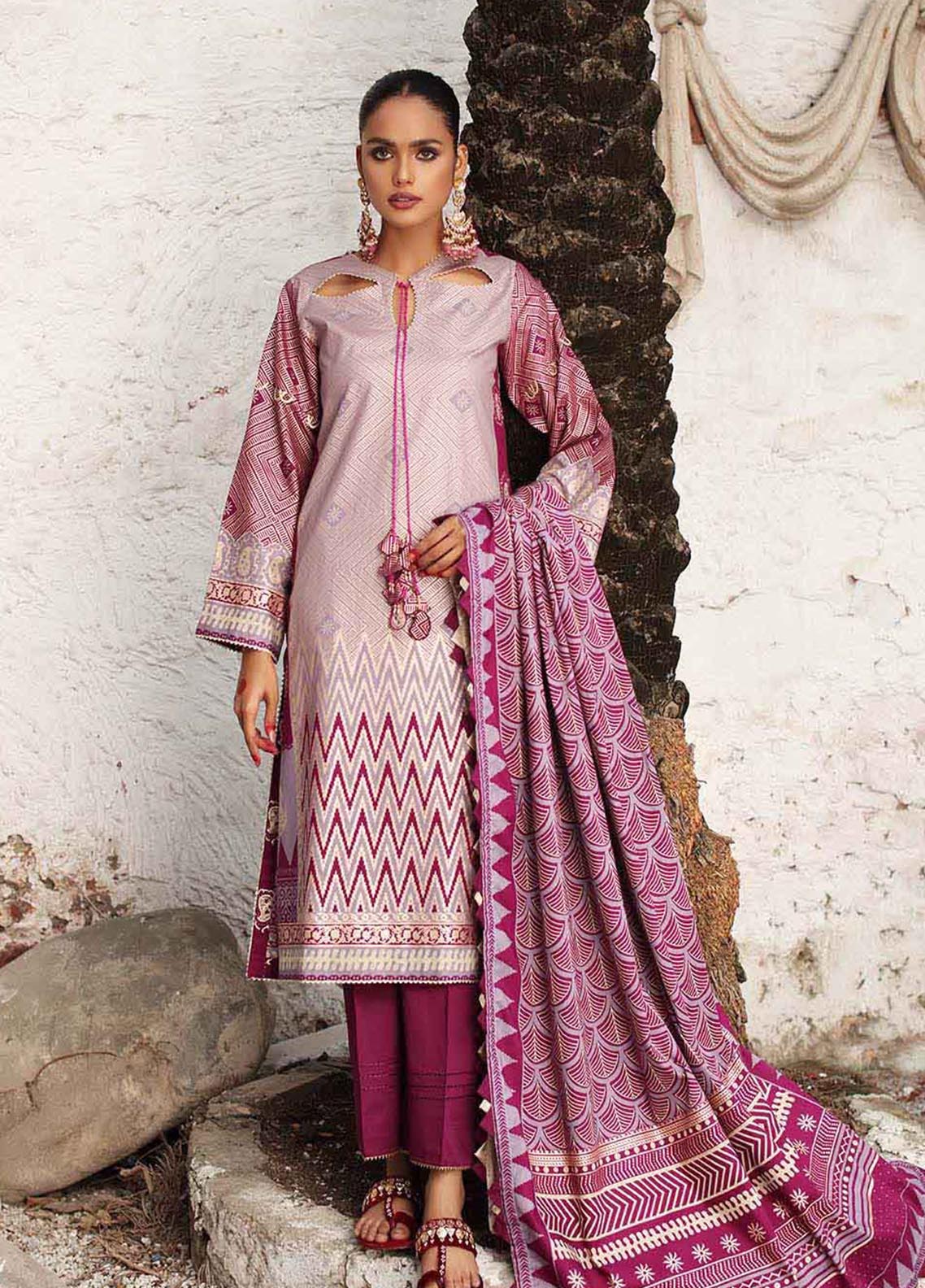 D#WS12002B GulAhmed Winter Collection 1022 D#WS12002B GulAhmed Winter Collection 1022