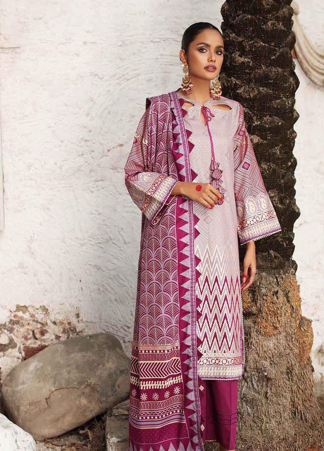 D#WS12002B GulAhmed Winter Collection 1022 D#WS12002B GulAhmed Winter Collection 1022