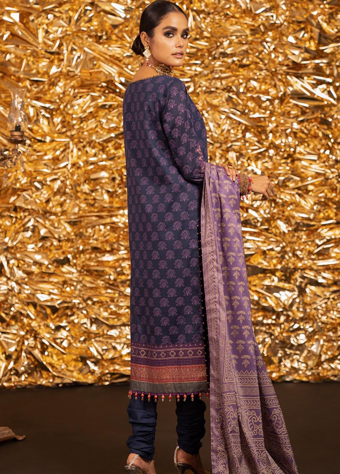 D#14E AlKaram Festive Winter Collection 1122 3Pc D#14E AlKaram Festive Winter Collection 1122 3Pc
