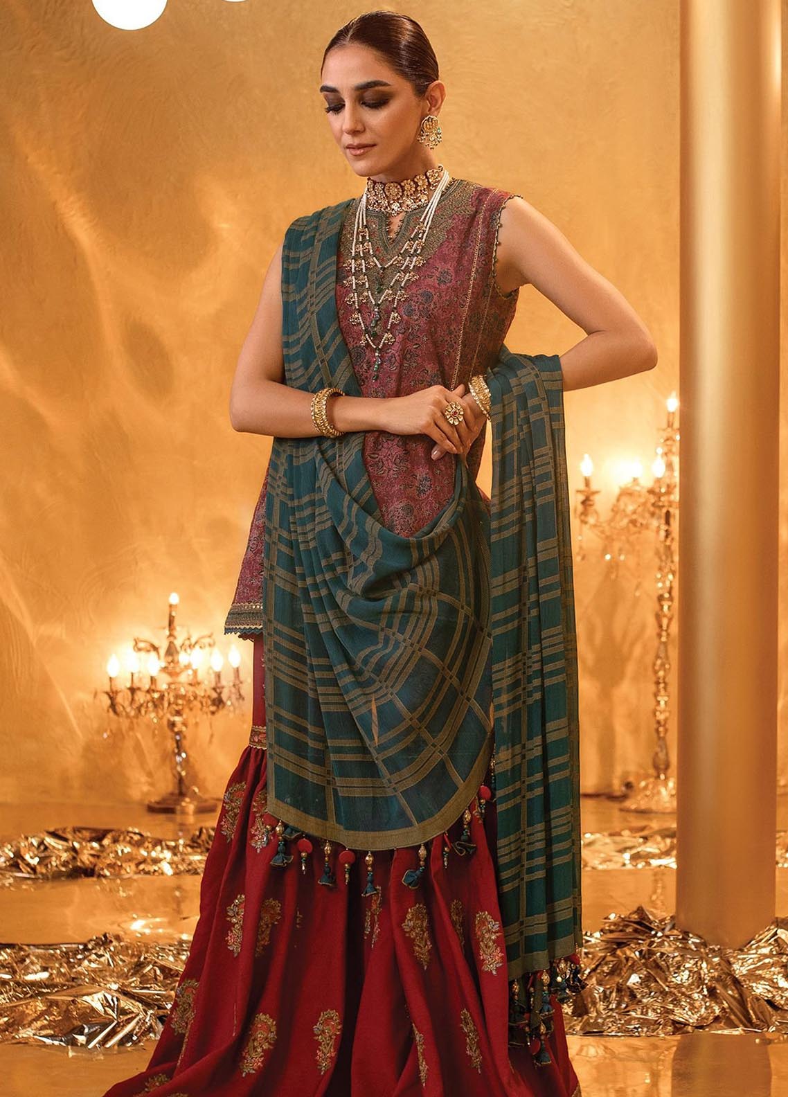 D#18G AlKaram Festive Winter Collection 1122 2Pc D#18G AlKaram Festive Winter Collection 1122 2Pc