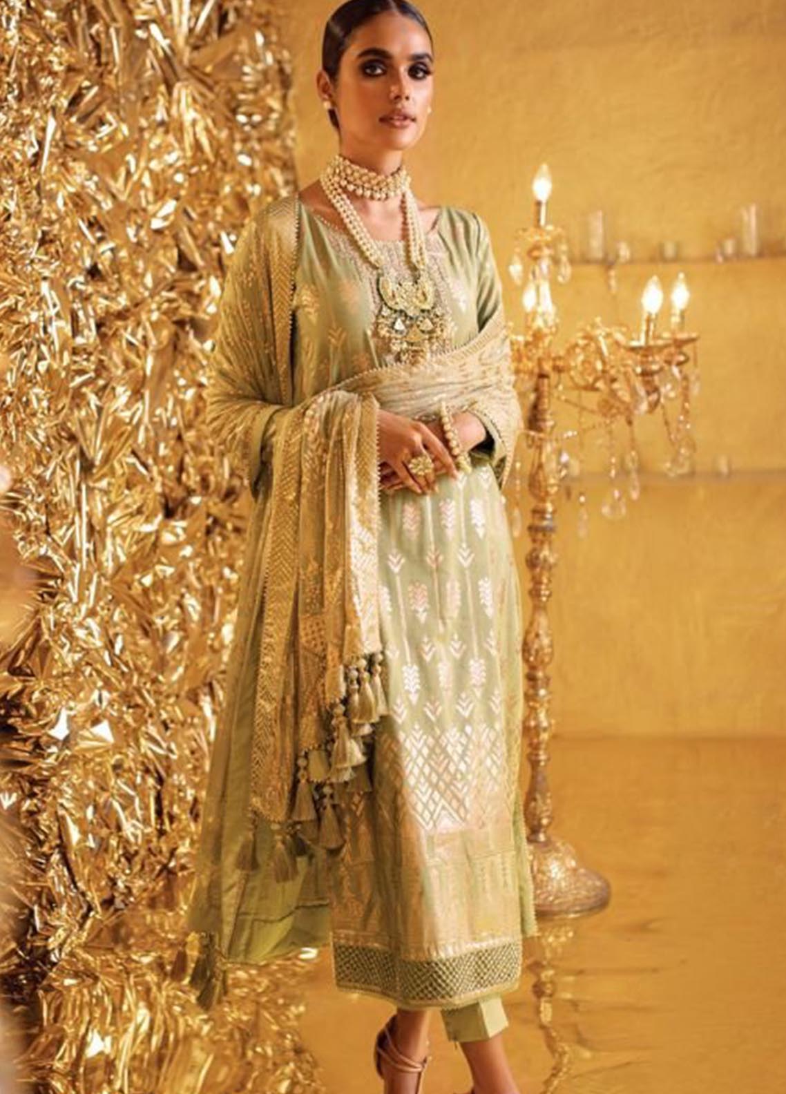 D#22I AlKaram Festive Winter Collection 1122 3Pc D#22I AlKaram Festive Winter Collection 1122 3Pc