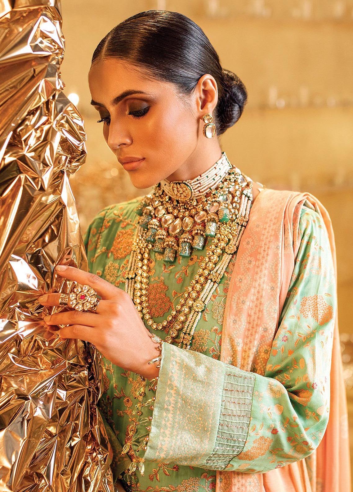 D#16F AlKaram Festive Winter Collection 1122 3Pc D#16F AlKaram Festive Winter Collection 1122 3Pc