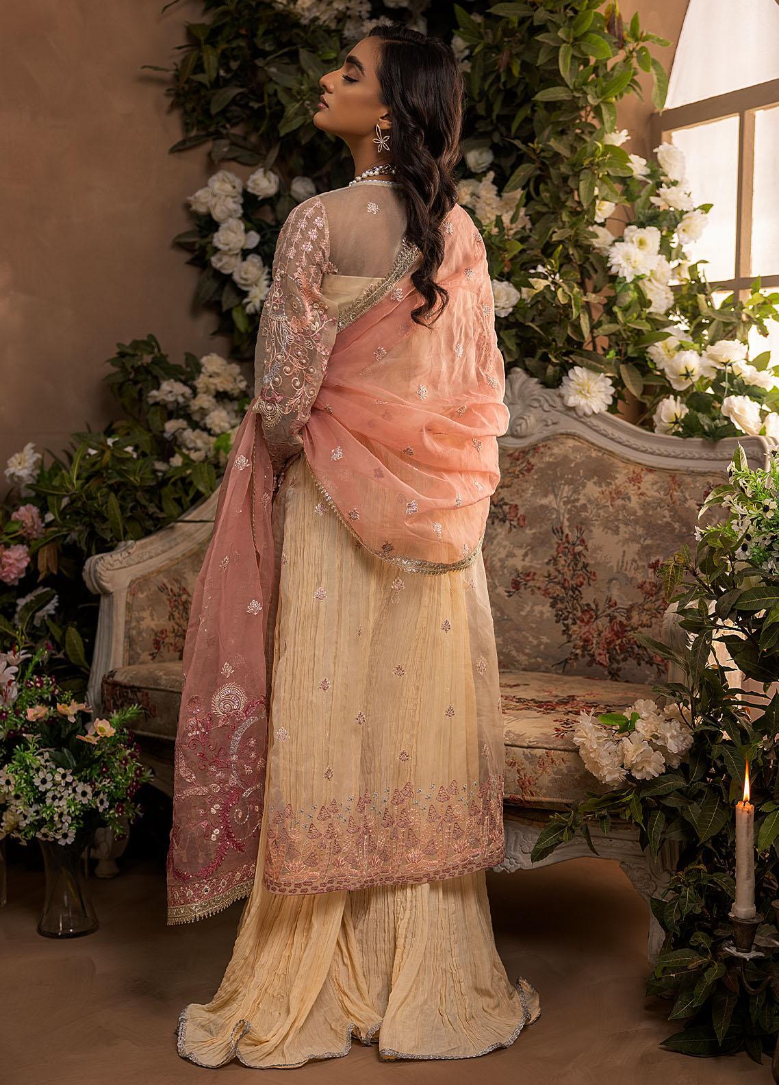 Nikhaar By Awwal Embroidered Organza Unstitched 4 Piece Suit - 01 Nikhaar By Awwal Embroidered Organza Unstitched 4 Piece Suit - 01