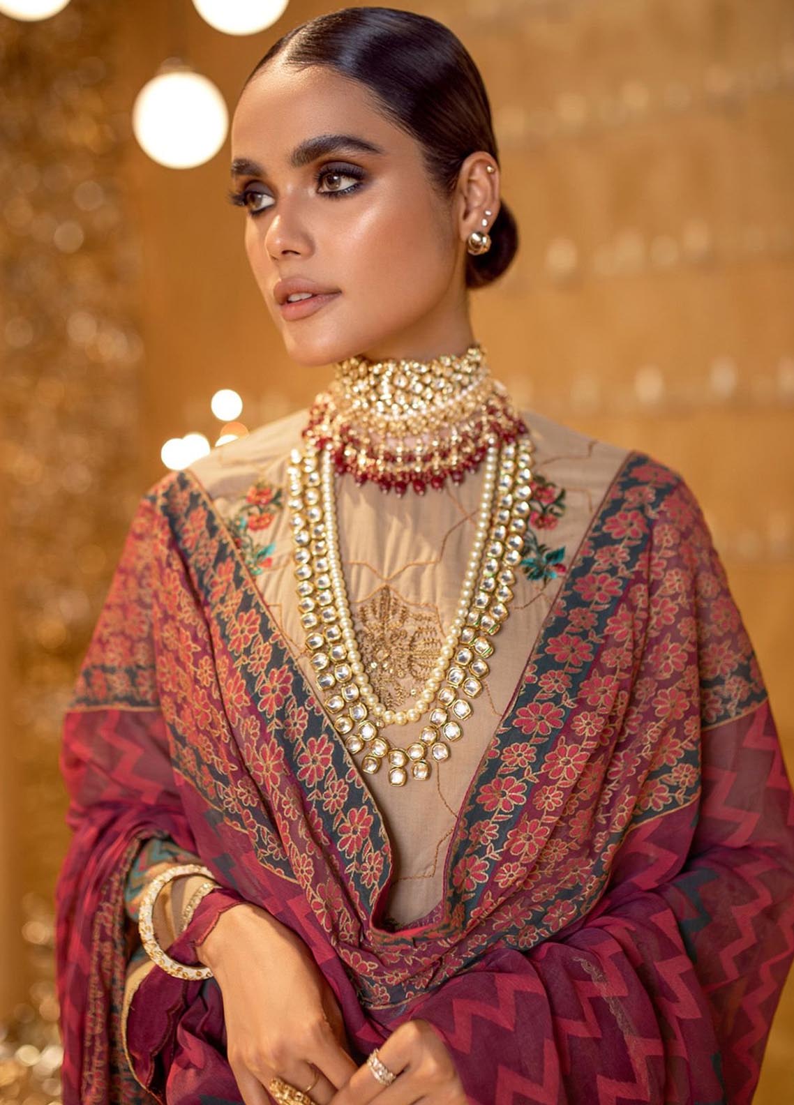 D#10C AlKaram Festive Winter Collection 1122 3Pc D#10C AlKaram Festive Winter Collection 1122 3Pc