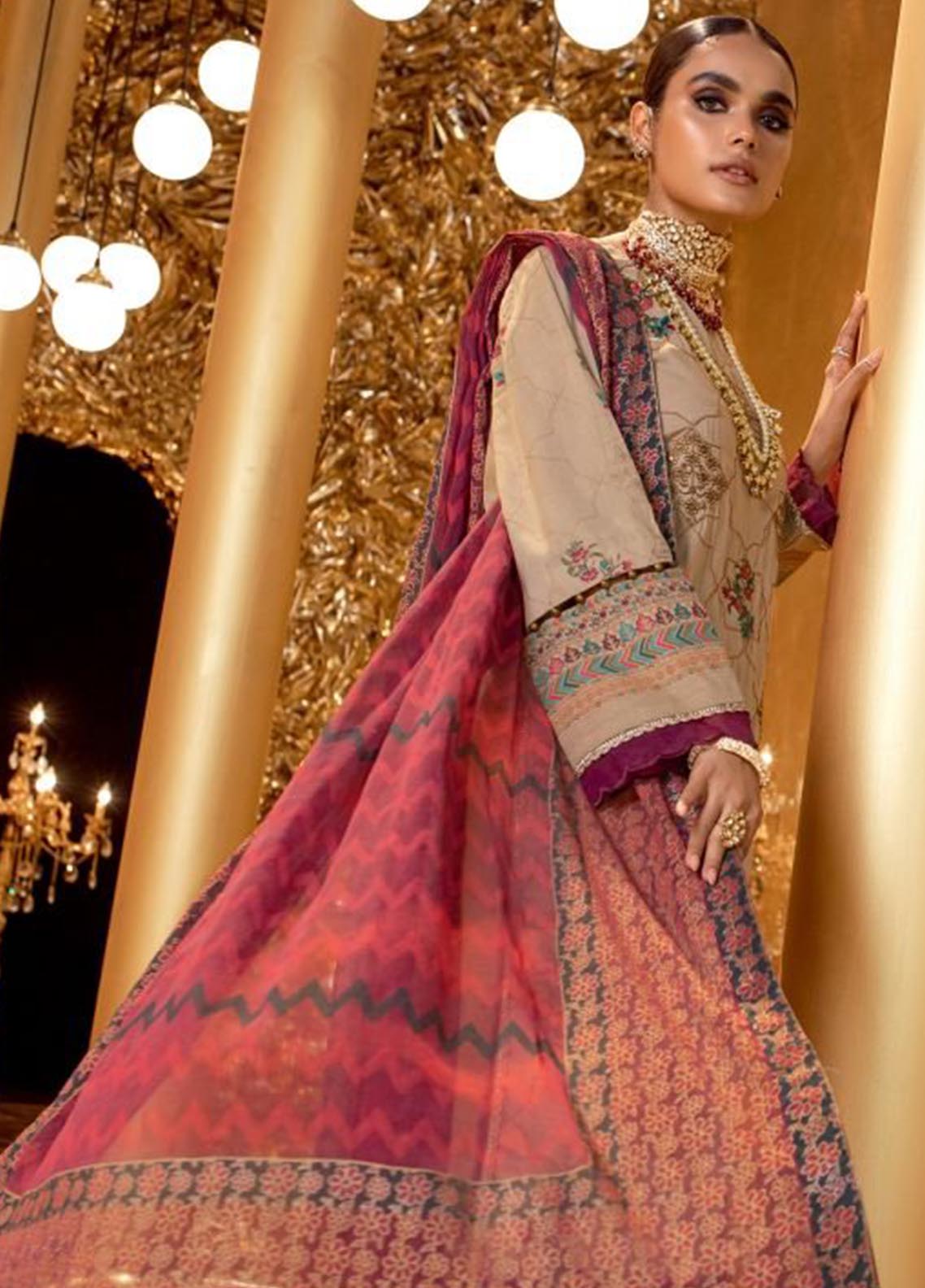 D#10C AlKaram Festive Winter Collection 1122 3Pc D#10C AlKaram Festive Winter Collection 1122 3Pc