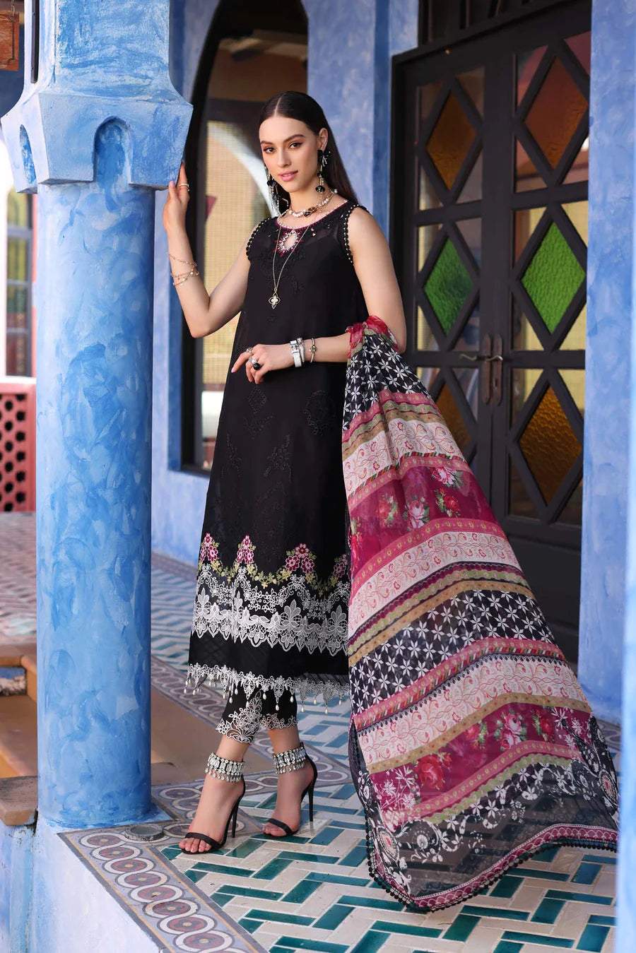 D#6A Noor By Saadia Asad Luxury Chikankari Lawn Collection 323 D#6A Noor By Saadia Asad Luxury Chikankari Lawn Collection 323