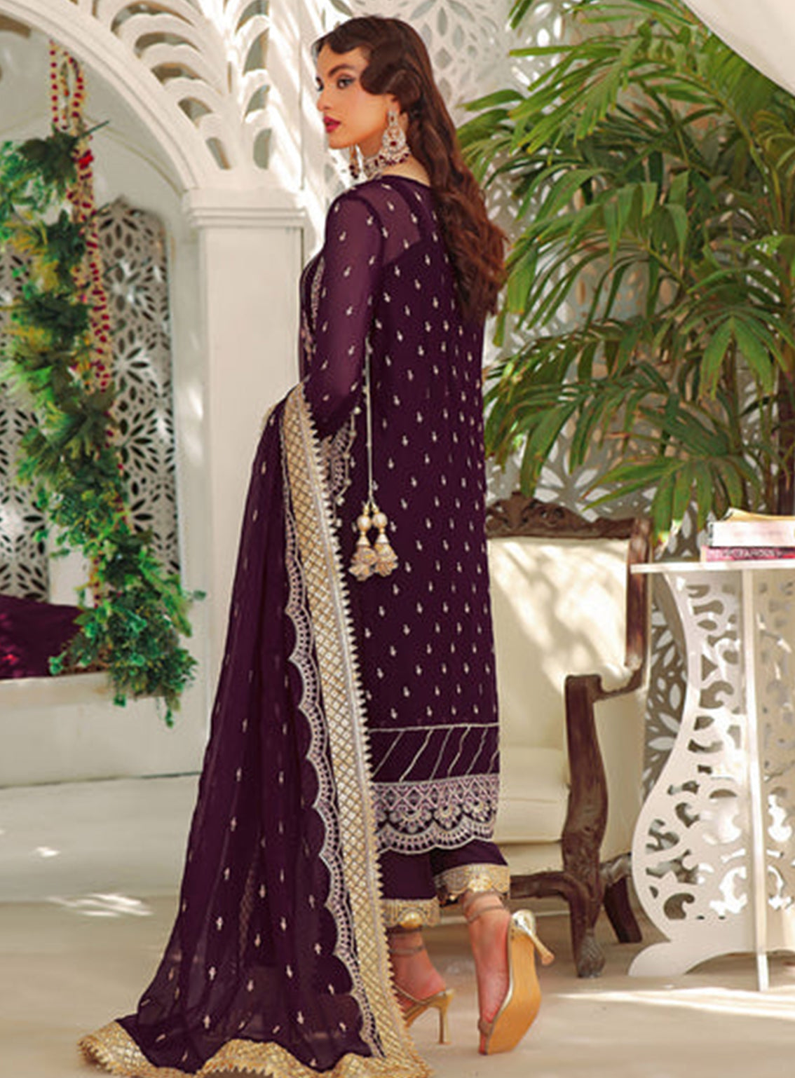 Aaina By Awwal Embroidered Chiffon Unstitched 3 Piece Suit - 04 DILAAB Aaina By Awwal Embroidered Chiffon Unstitched 3 Piece Suit - 04 DILAAB