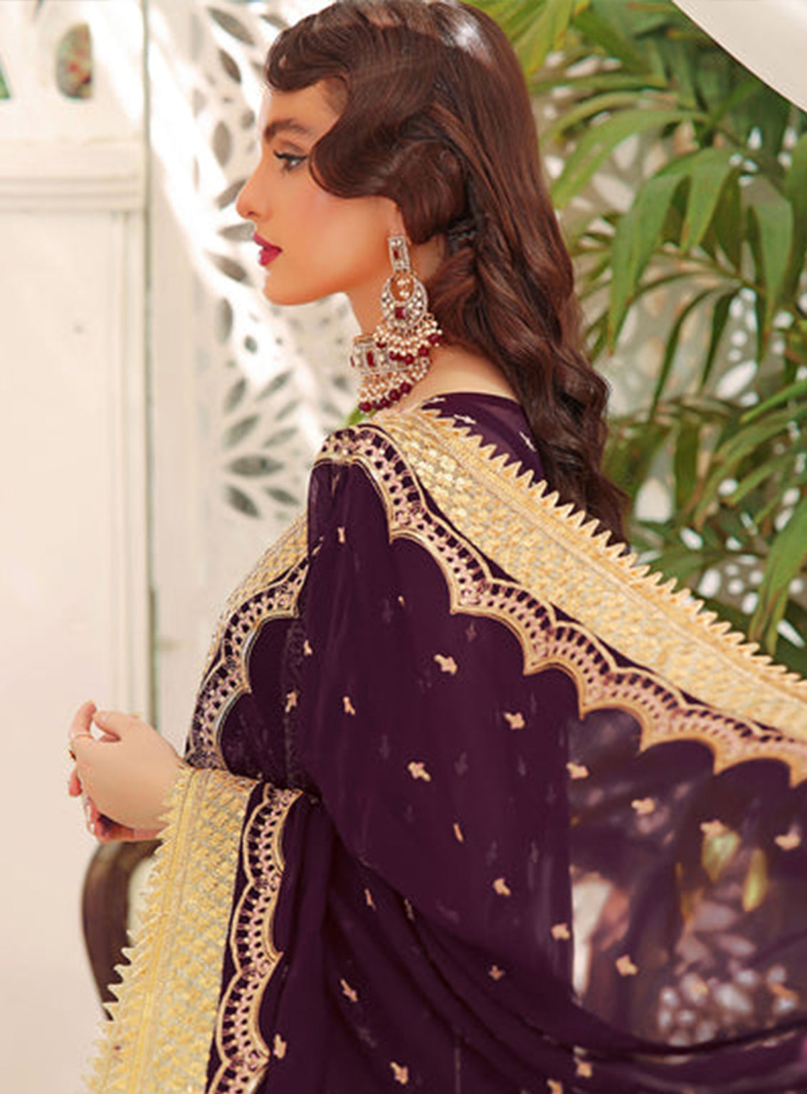 Aaina By Awwal Embroidered Chiffon Unstitched 3 Piece Suit - 04 DILAAB Aaina By Awwal Embroidered Chiffon Unstitched 3 Piece Suit - 04 DILAAB