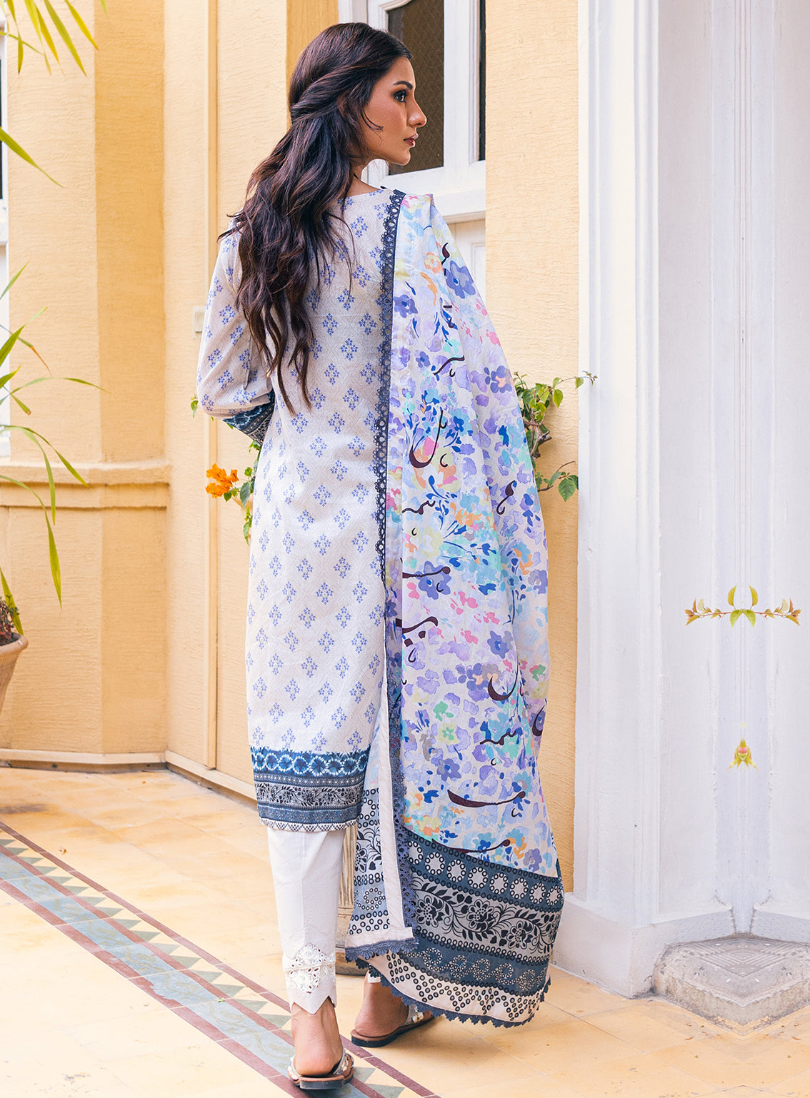 Ankahi by Al Zohaib Printed Cambric Unstitched 3 Piece Suit - 04 Ankahi by Al Zohaib Printed Cambric Unstitched 3 Piece Suit - 04