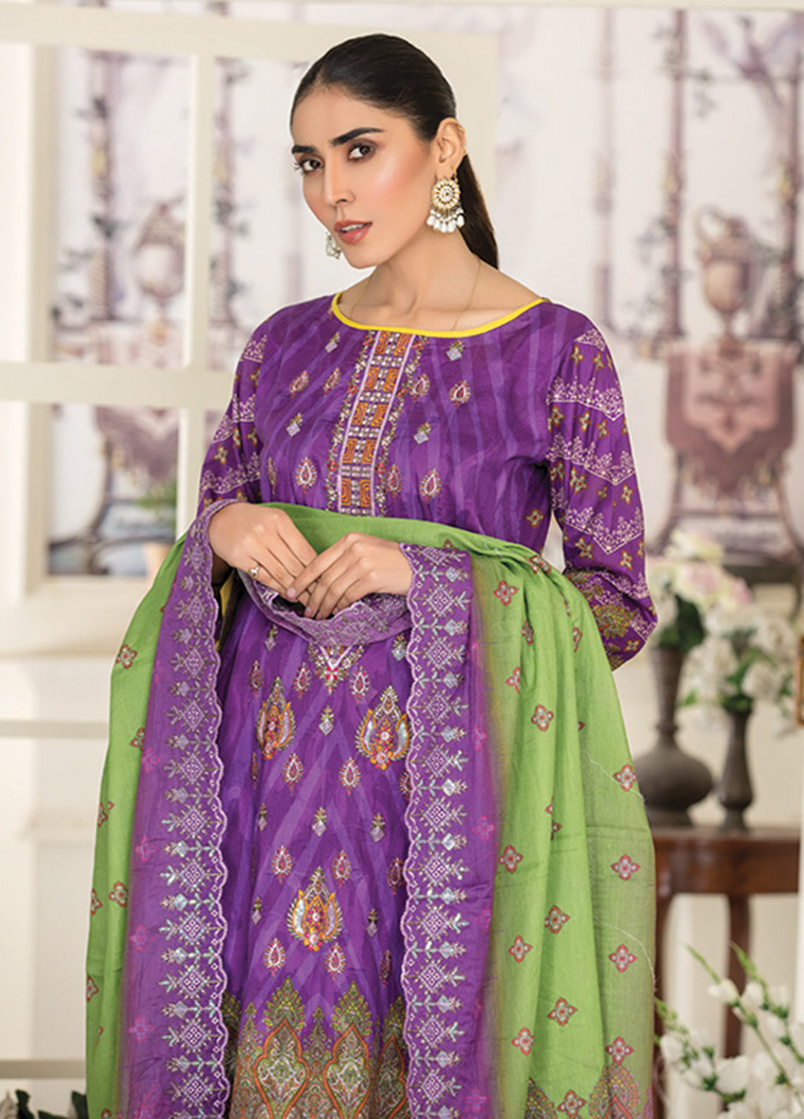 Riwaj By Afreen Embroidered Lawn Unstitched 3 Piece Suit - 09 Riwaj By Afreen Embroidered Lawn Unstitched 3 Piece Suit - 09