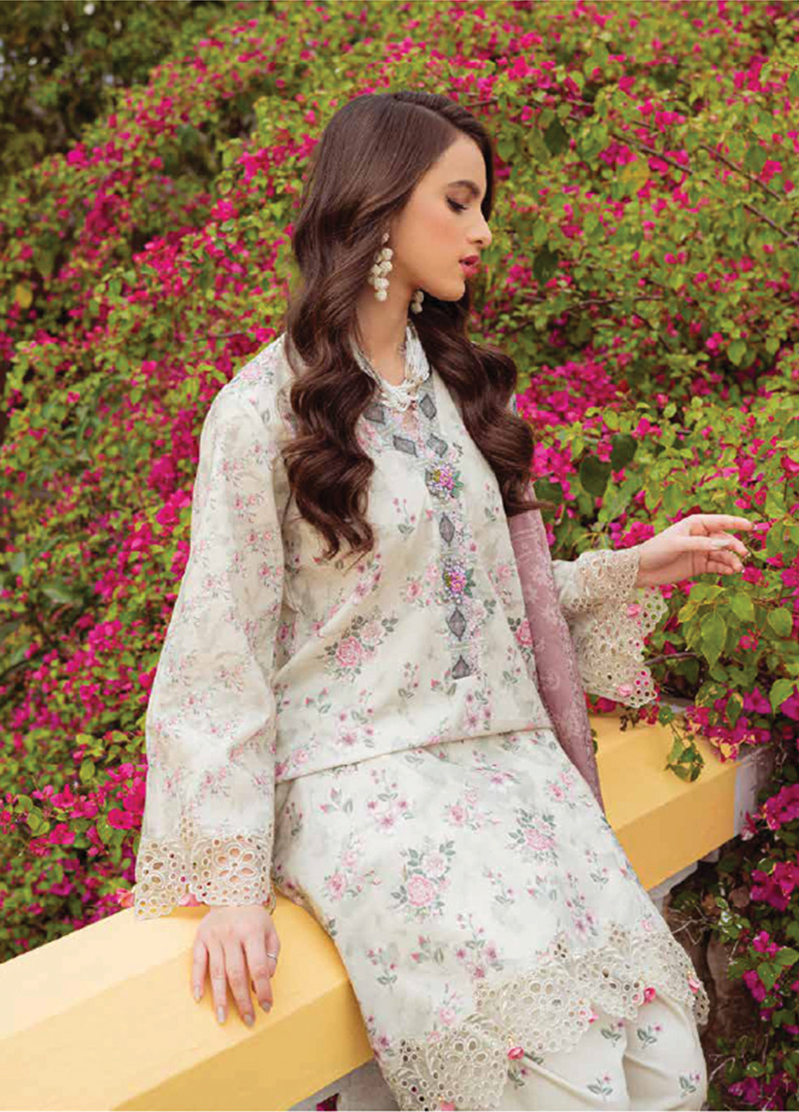 D#7B Zarqash Tresor Luxe Emb Lawn Collection 323 D#7B Zarqash Tresor Luxe Emb Lawn Collection 323
