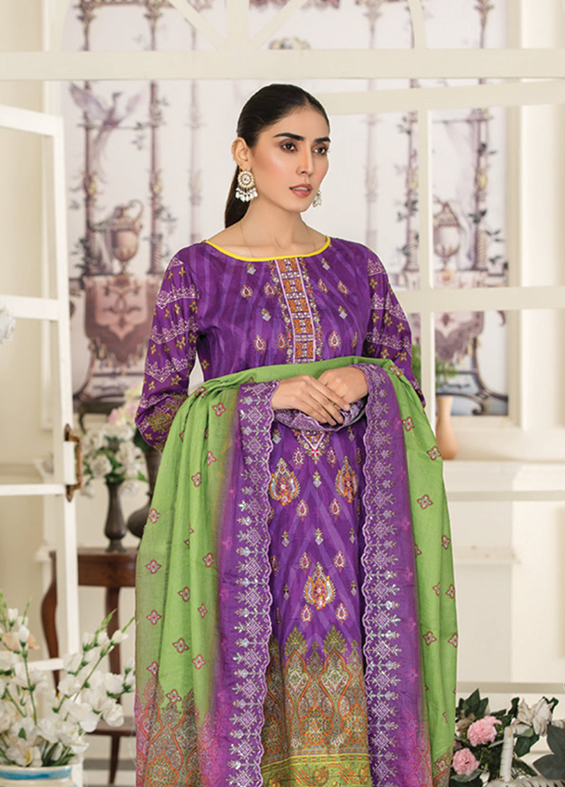Riwaj By Afreen Embroidered Lawn Unstitched 3 Piece Suit - 09 Riwaj By Afreen Embroidered Lawn Unstitched 3 Piece Suit - 09