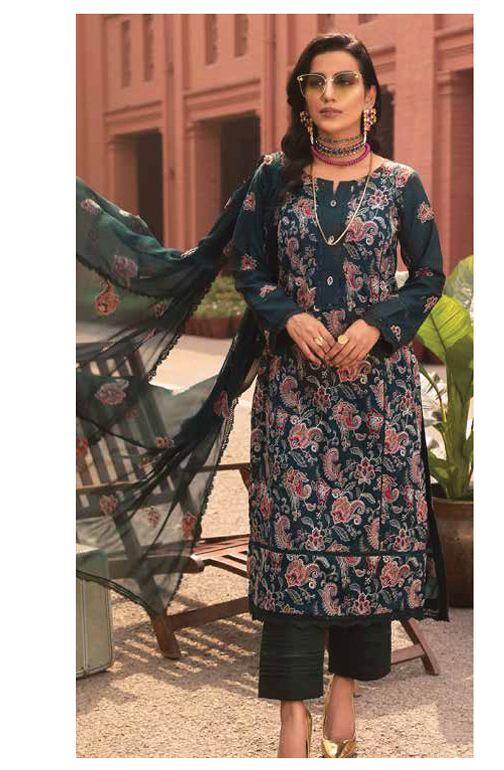 D#01 Mahnur Luxury Emb Lawn Collection 323 V-2 D#01 Mahnur Luxury Emb Lawn Collection 323 V-2