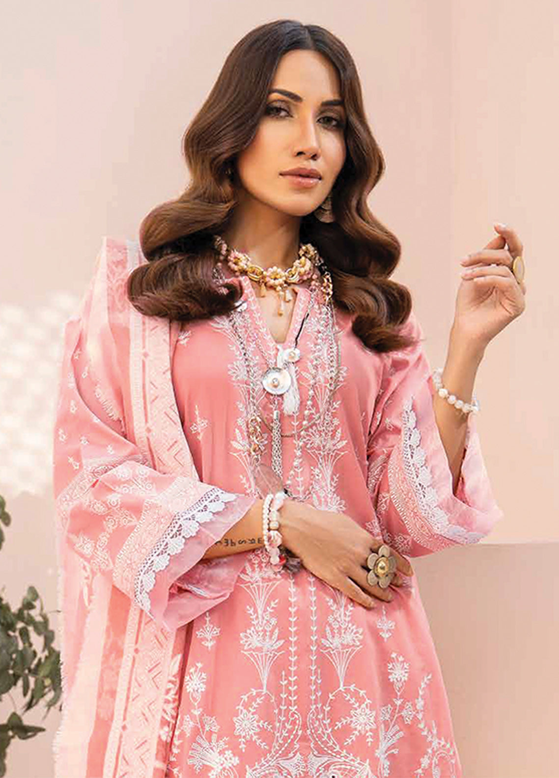 D#5562 Rashid White For Summer Emb Collection 223 D#5562 Rashid White For Summer Emb Collection 223