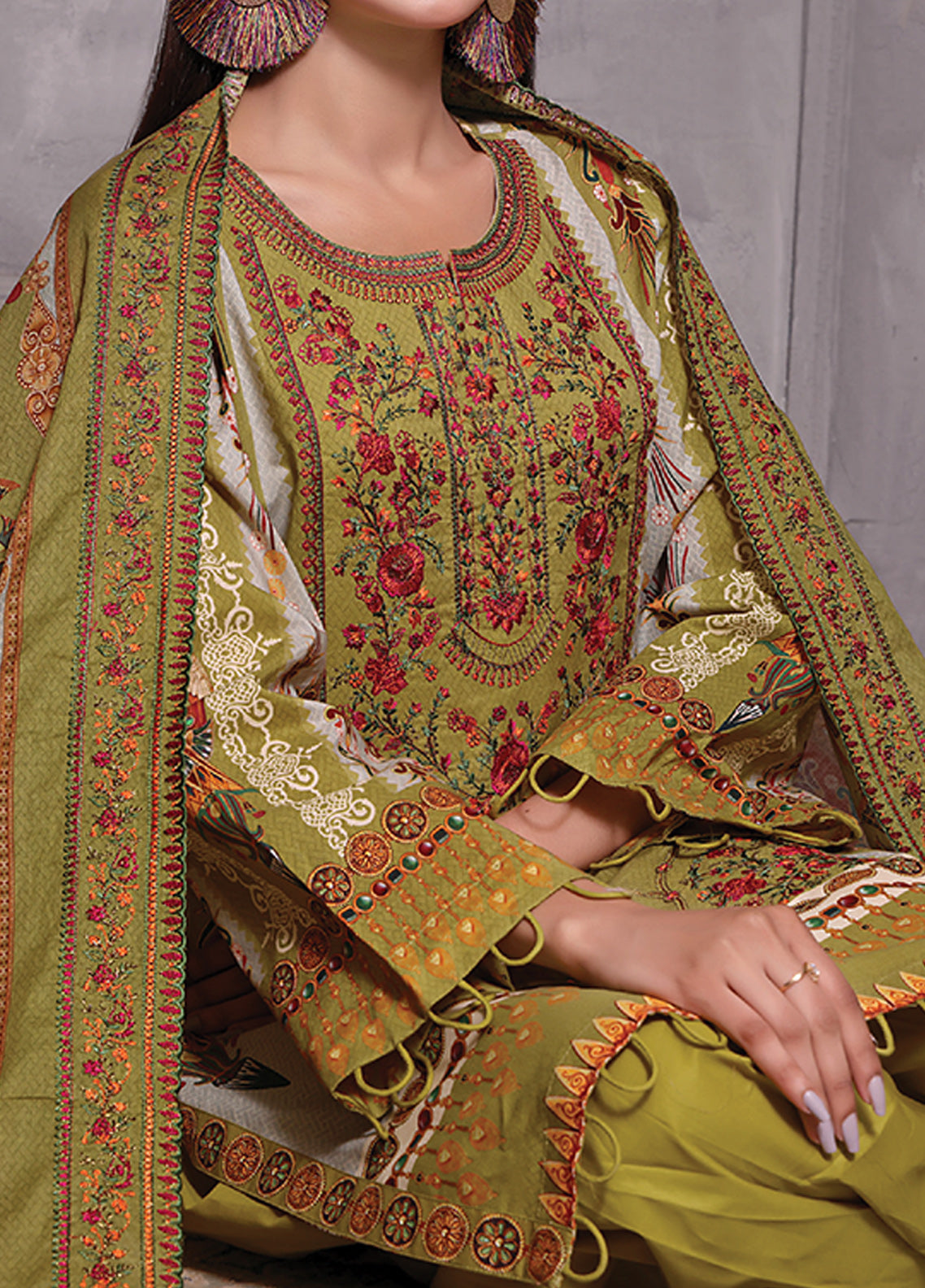 Misri By VS Textile Printed Lawn Unstitched 3 Piece Suit - 183 Misri By VS Textile Printed Lawn Unstitched 3 Piece Suit - 183