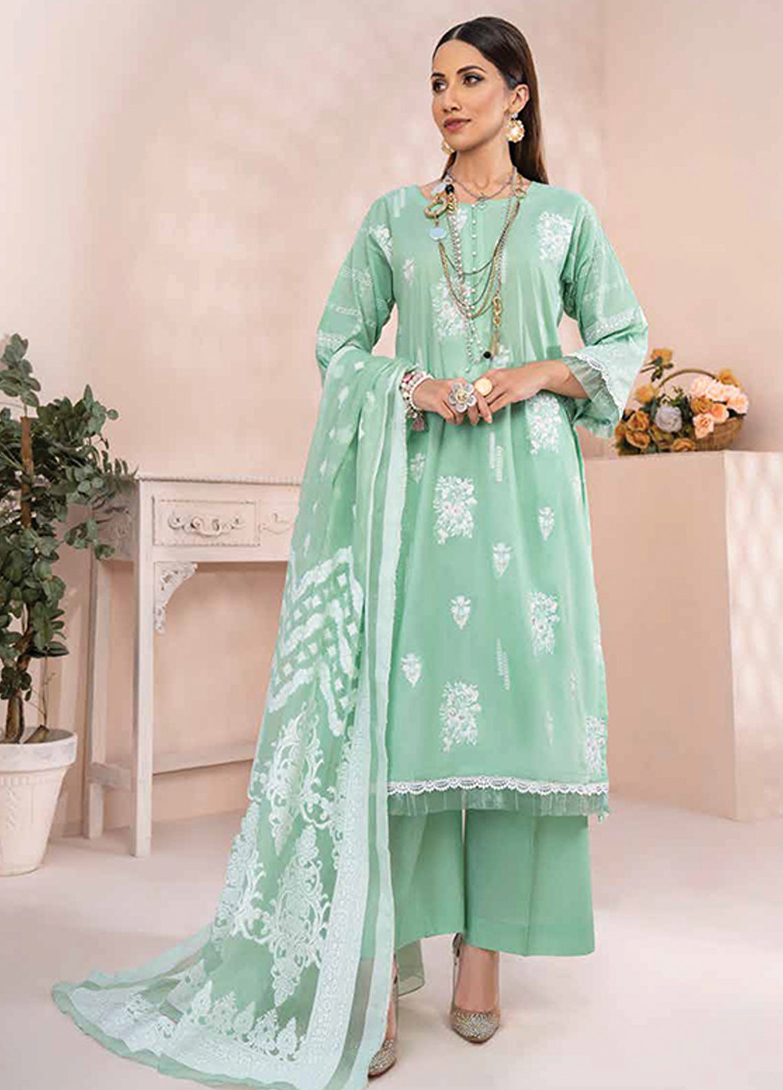 D#5561 A Rashid White For Summer Emb Collection 223 D#5561 A Rashid White For Summer Emb Collection 223