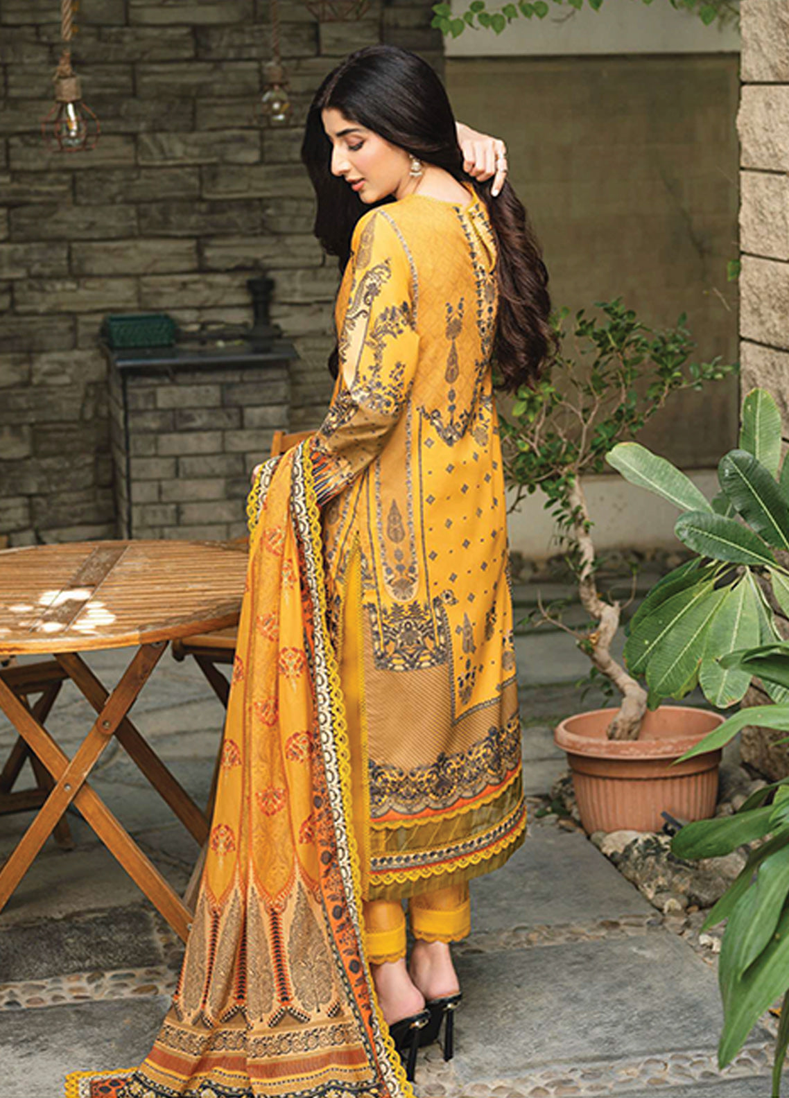 D#25 Asim Jofa Rania Emb Collection 223 D#25 Asim Jofa Rania Emb Collection 223