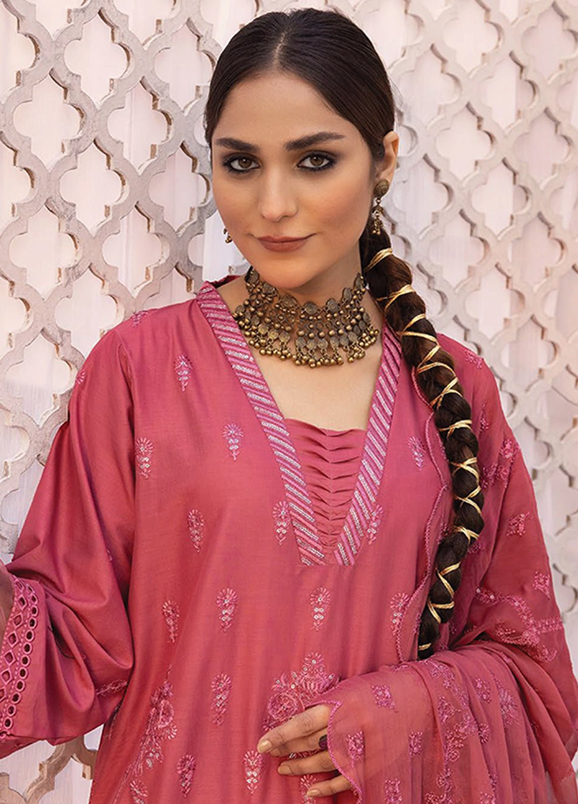 Azure By Aalaya Embroidered Lawn Unstitched 3 Piece Suit - 04 Azure By Aalaya Embroidered Lawn Unstitched 3 Piece Suit - 04