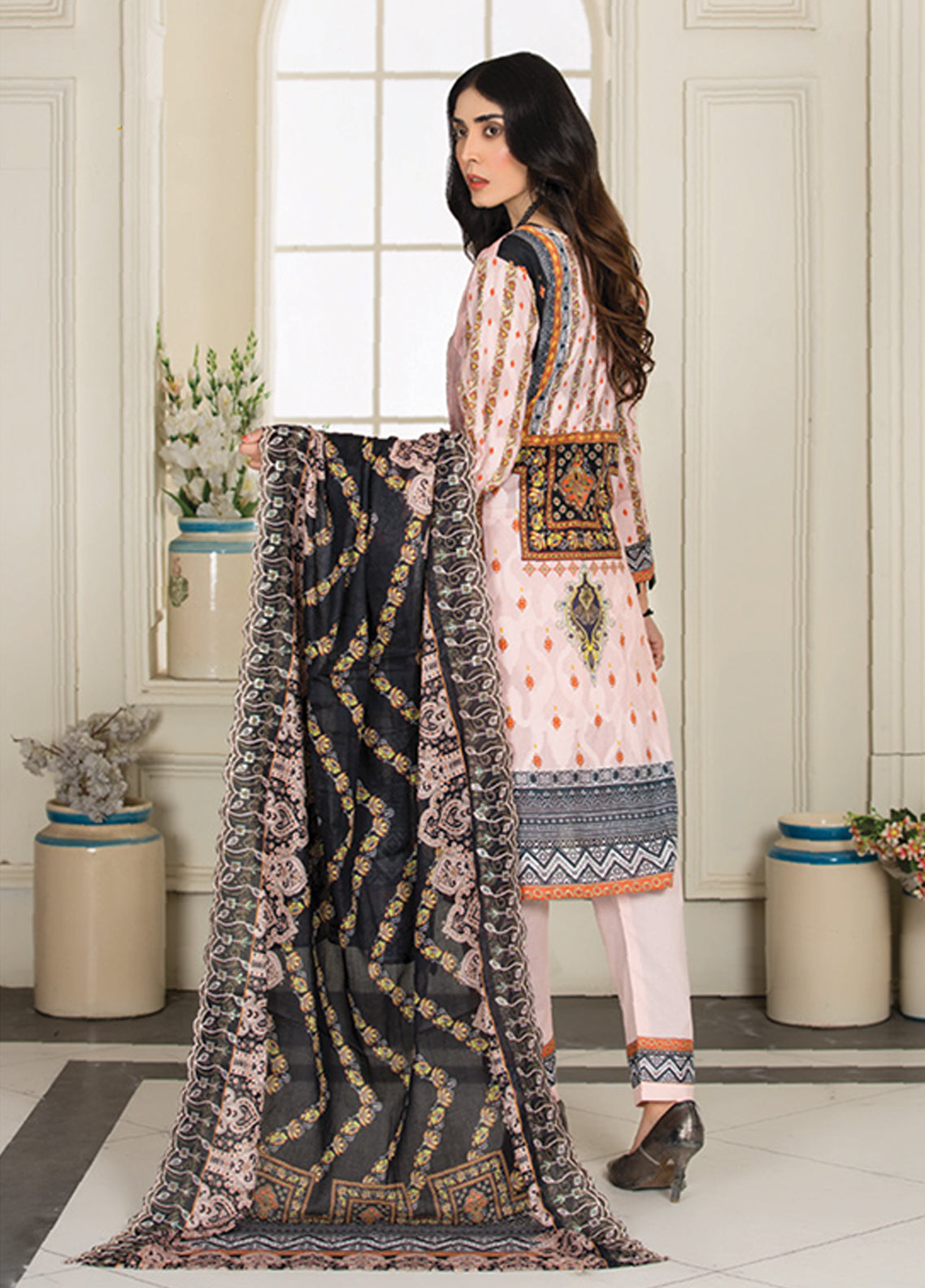 Riwaj By Afreen Embroidered Lawn Unstitched 3 Piece Suit - 05 Riwaj By Afreen Embroidered Lawn Unstitched 3 Piece Suit - 05