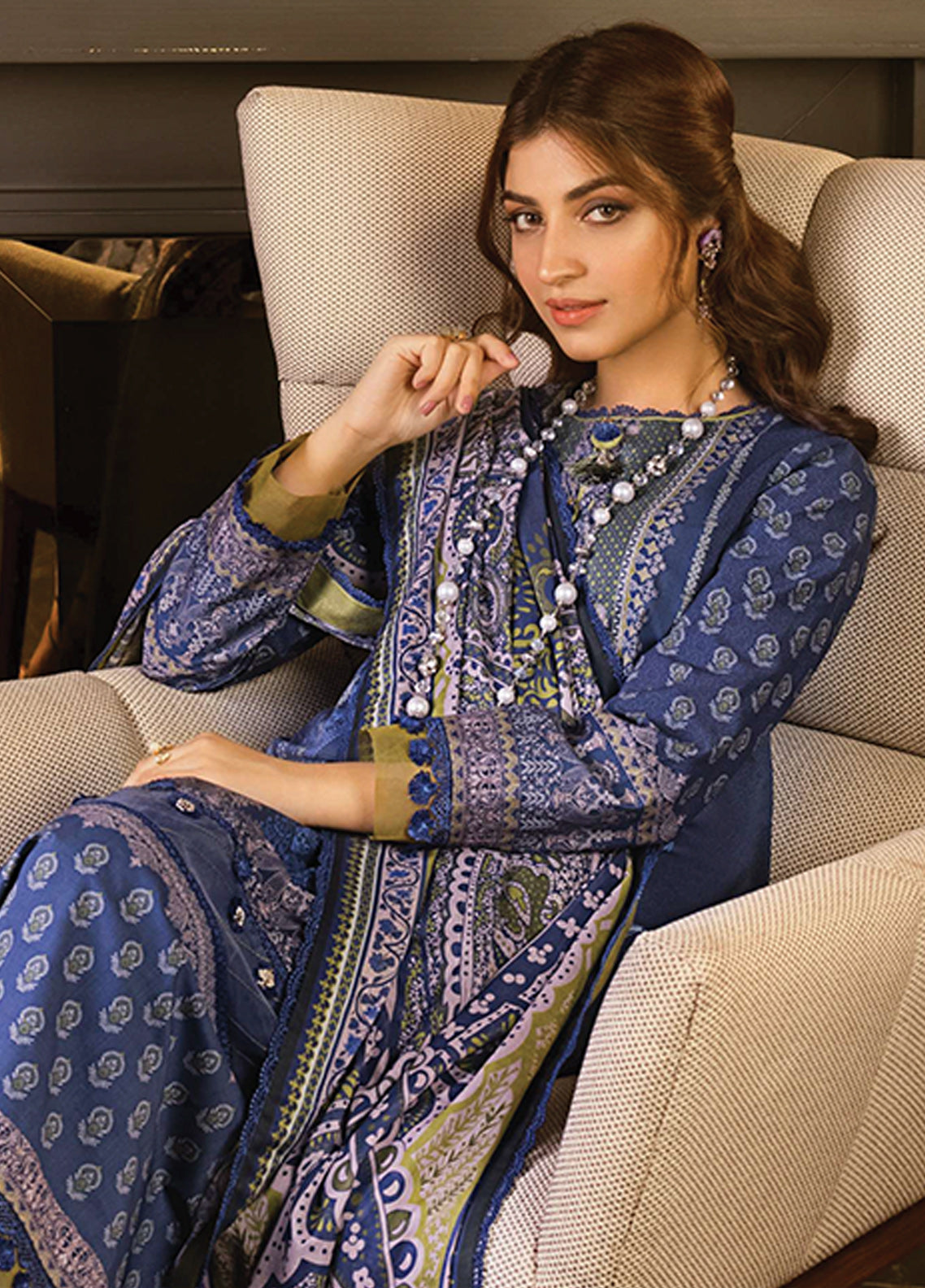 D#21 Asim Jofa Rania Emb Collection 223 D#21 Asim Jofa Rania Emb Collection 223